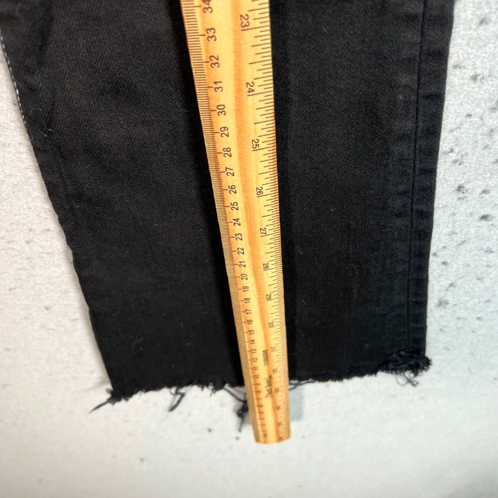 Frame Frame Le Bardot Crop Flare Black Jeans Womens Size 25 Contrast Stitch Size 42" / US 20 - 7 Thumbnail