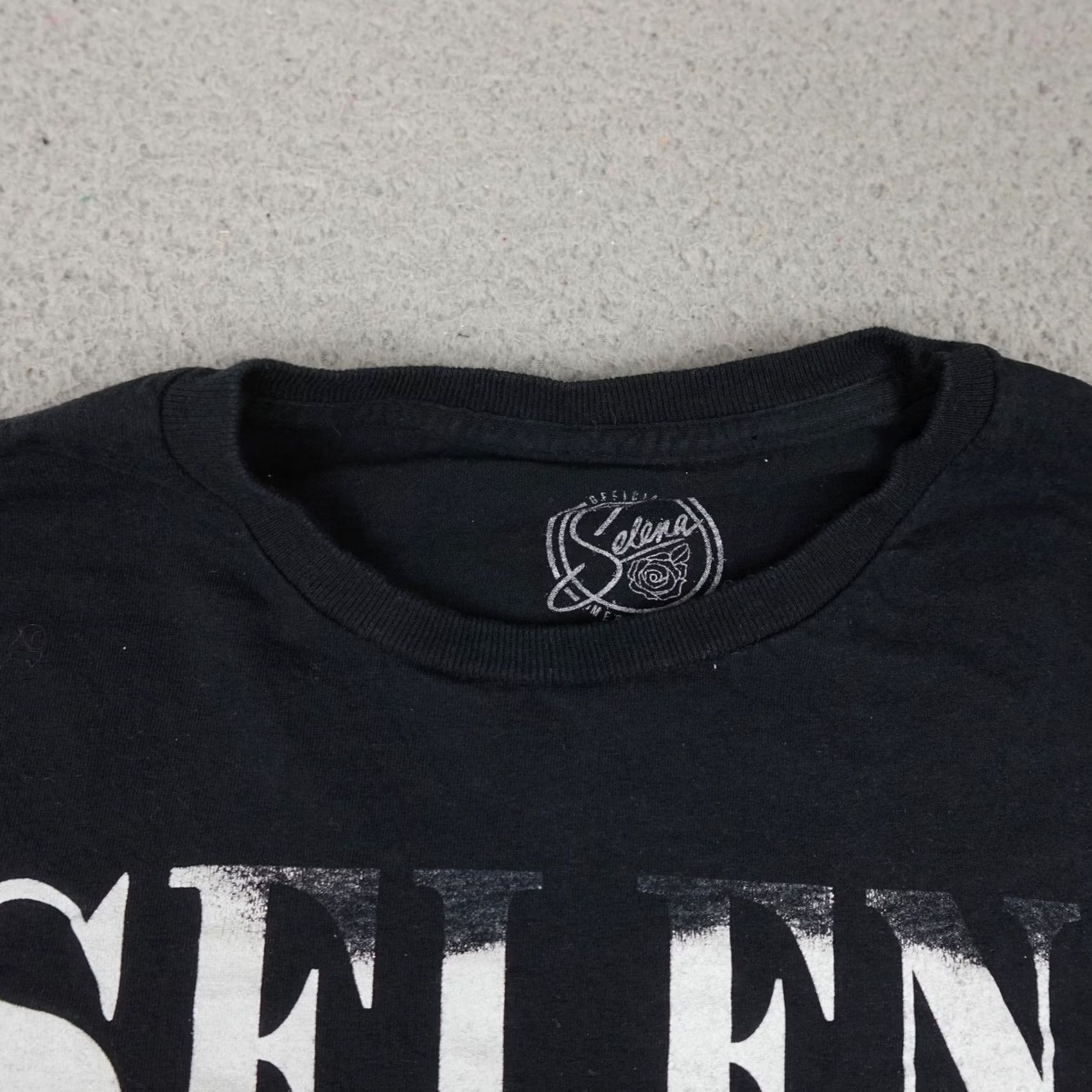 Vintage Selena Shirt Mens Small Concert Tee Latino Music Legend Band Tour Official Merch Size US S / EU 44-46 / 1 - 4 Thumbnail