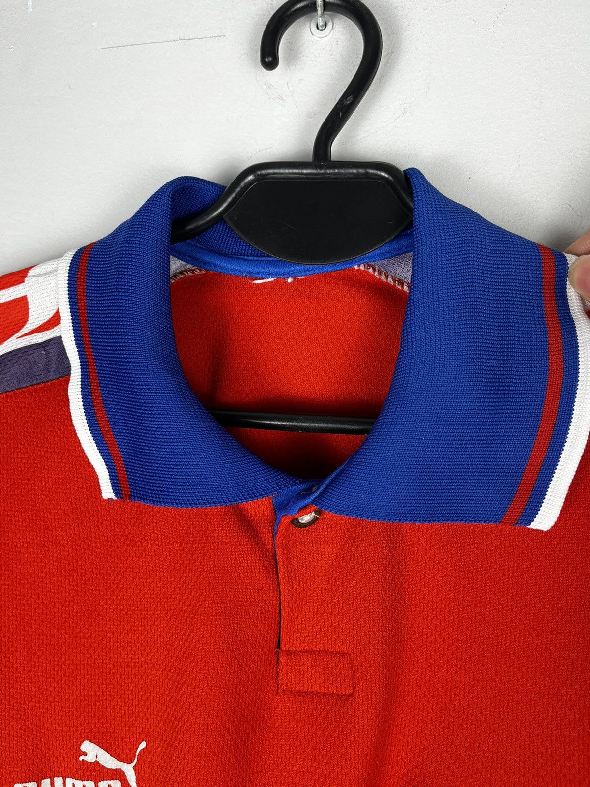 Puma × Vintage Puma Czech republic vintage 1996 home Jersey Size US L / EU 52-54 / 3 - 5 Thumbnail