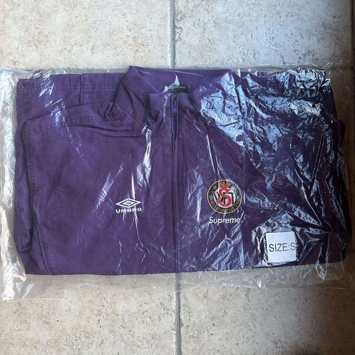 Supreme × Umbro Supreme Umbro Cotton Ripstop Track Jacket Plum Size Small Size US S / EU 44-46 / 1 - 1 Thumbnail