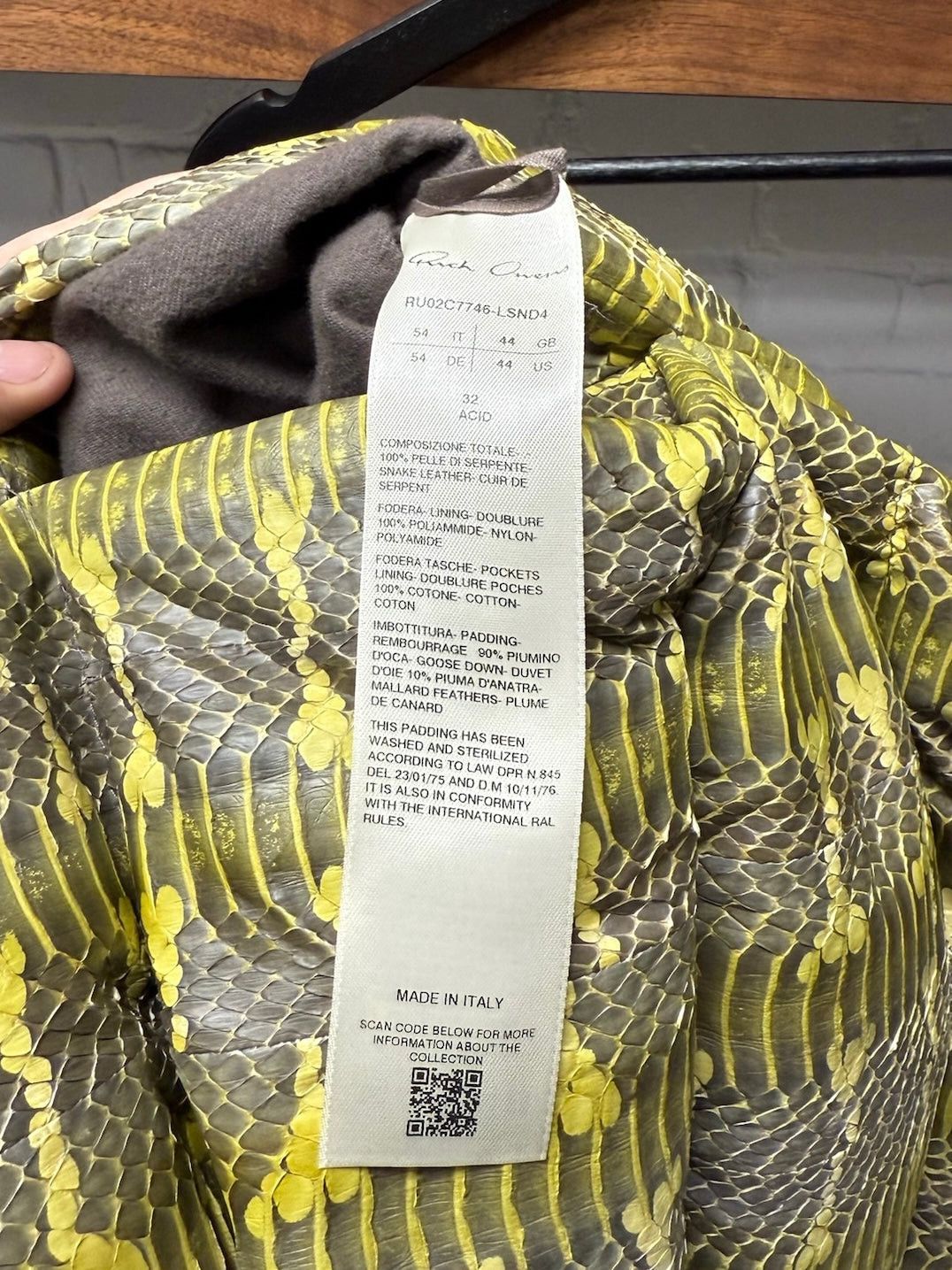 Rick Owens AW2023 Rick Owens ‘Luxor’ Genuine Acid Boiga Snake ‘Gimp’ Zip Puffer Vest Size US XL / EU 56 / 4 - 6 Thumbnail