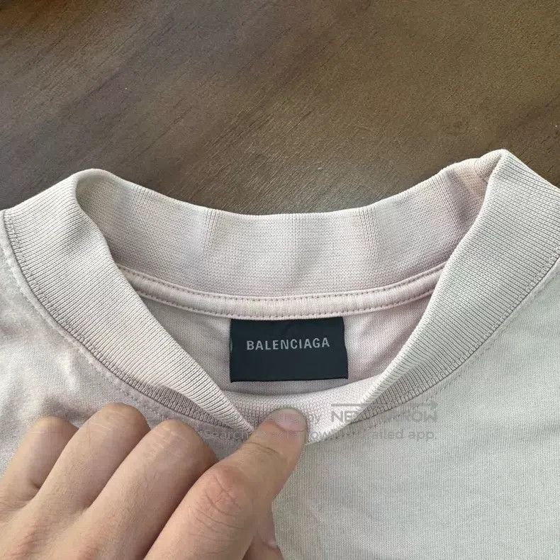 Balenciaga Balenciaga Reversed Letter Light Pink Short Sleeve Size US S / EU 44-46 / 1 - 5 Thumbnail