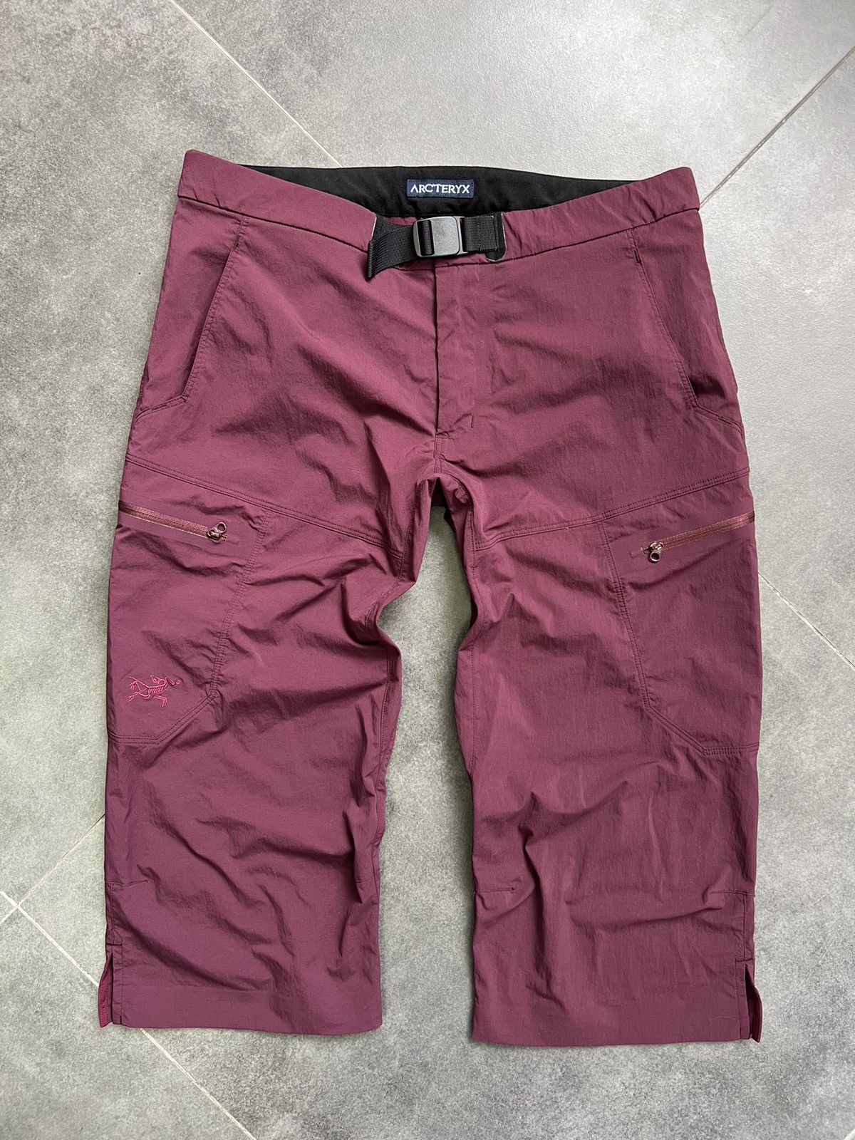 Arc'teryx Arcteryx long shorts Size US 31 - 1 Thumbnail