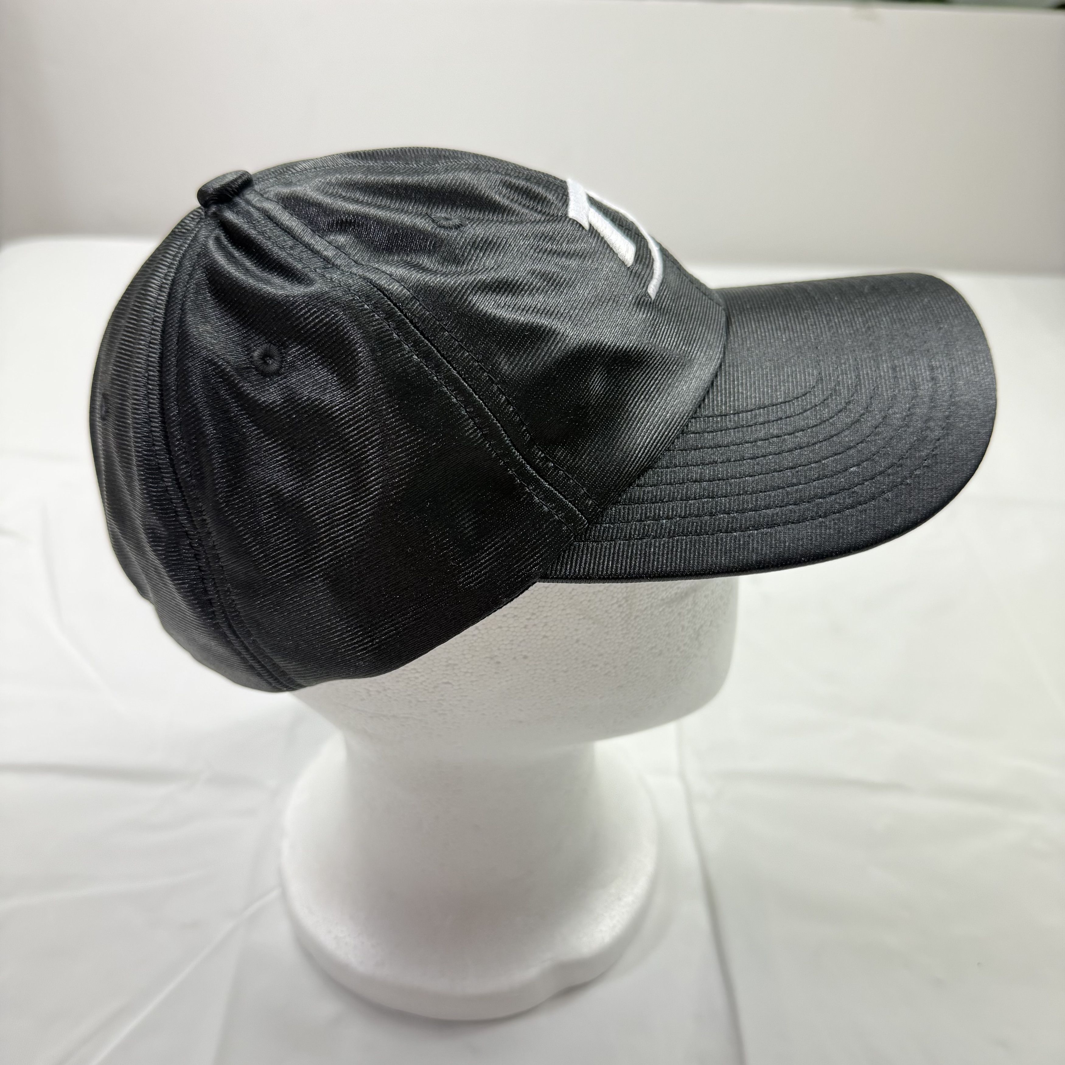 DENIM TEARS Denim Tears Black Embroidered D Logo Baseball Cap Hat Size ONE SIZE - 2 Thumbnail
