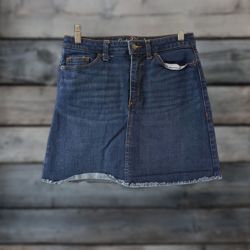 Vintage Universal Thread Womens Skirt Sz 2 Blue Denim Raw Hem Pockets Cotton Blend Size 26" / US 2 / IT 38 - 1 Thumbnail