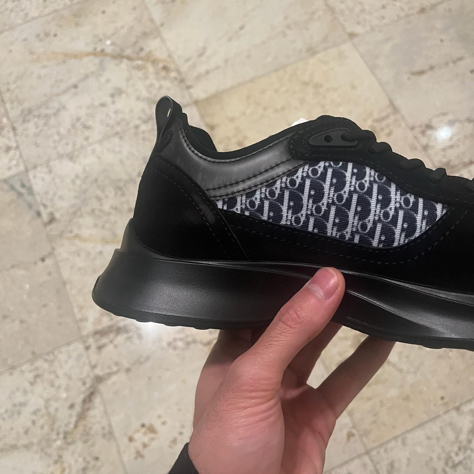 Dior o1rshd1 B25 Triple Runner Suede Oblique Mesh Sneakers Black Size US 6 / EU 39 - 6 Thumbnail