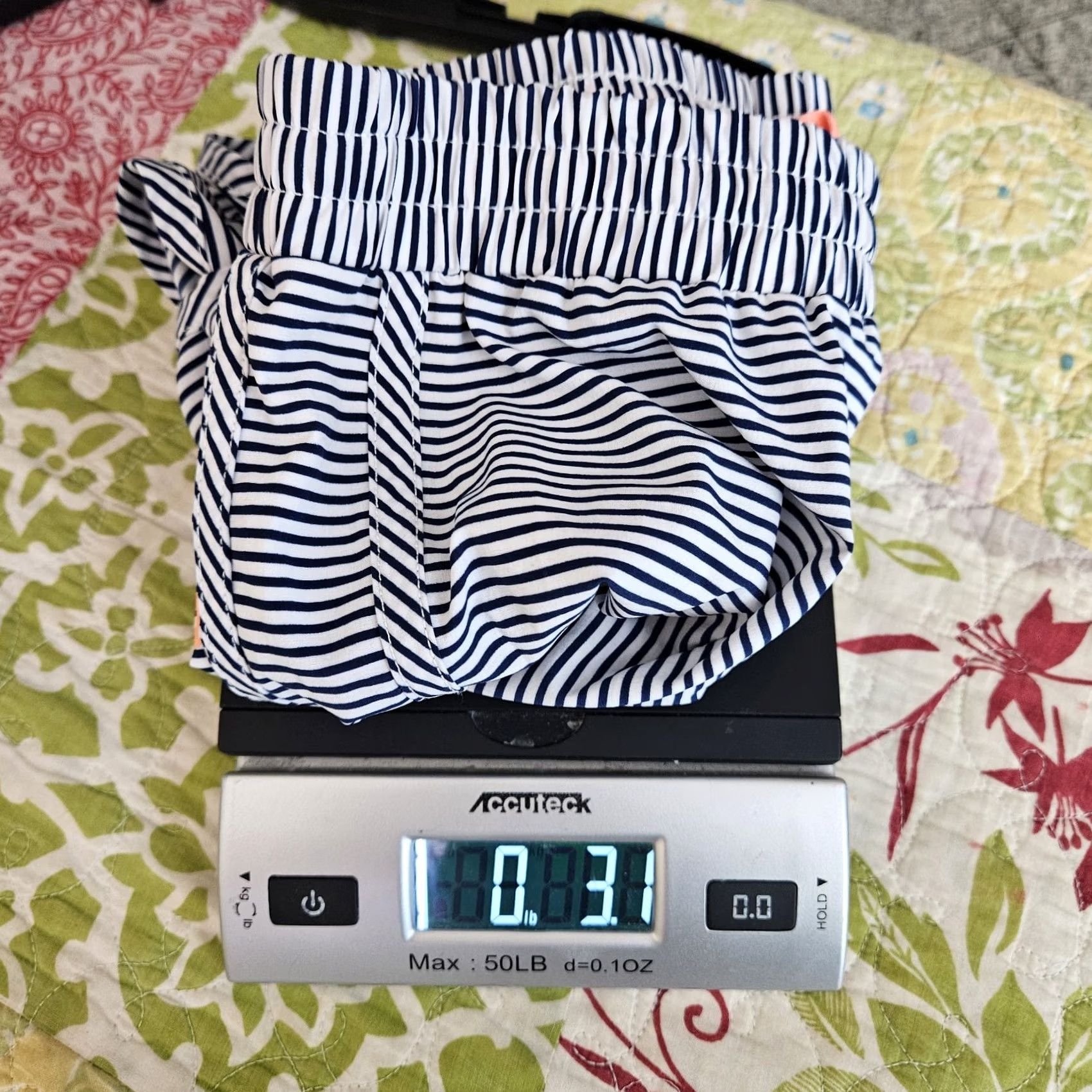 Sweaty Betty Sweaty Betty Women's Blue White Stripes Pull on Elastic waist Short Sz S Size 28" / US 6 / IT 42 - 8 Thumbnail