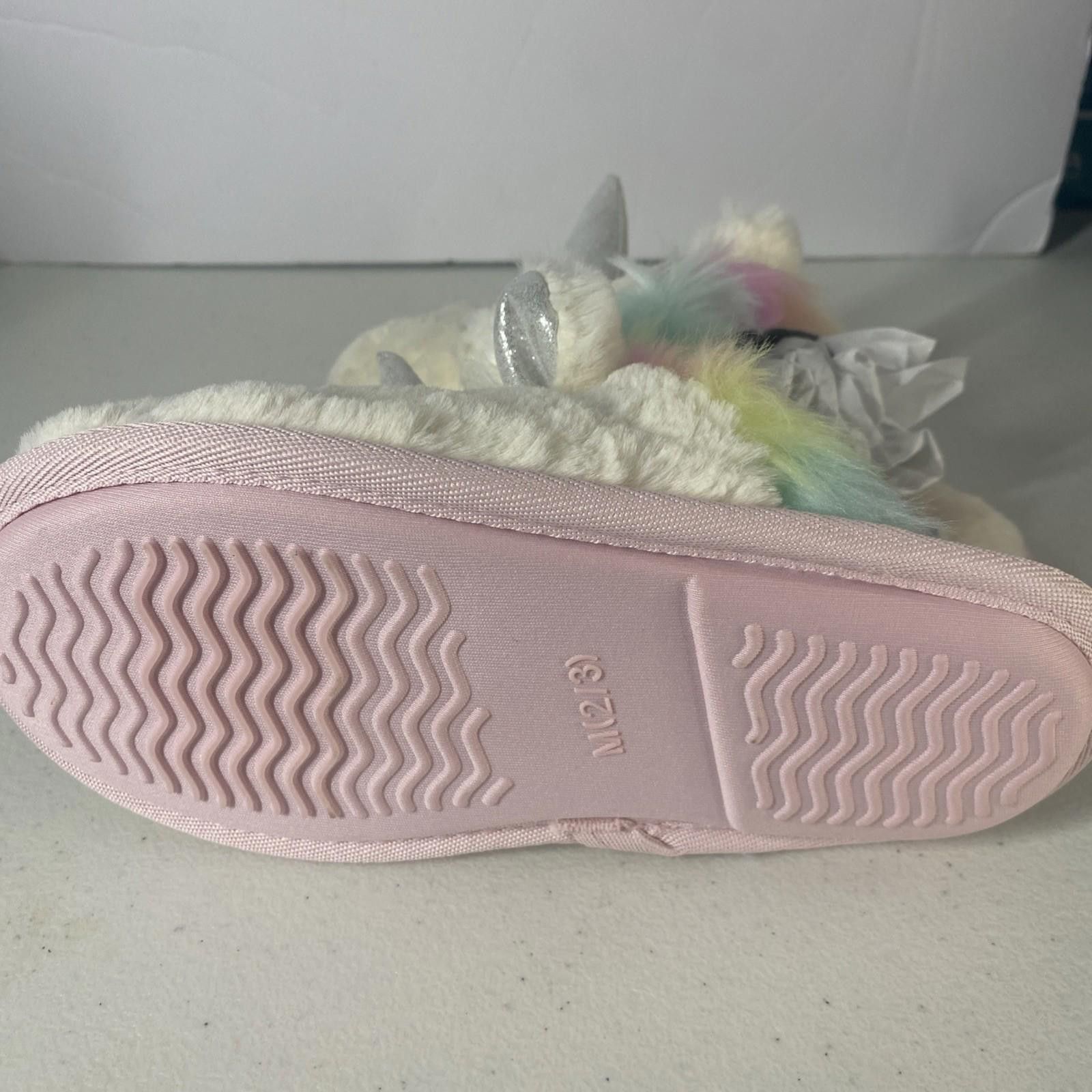 Target Basics Target Unicorn Slippers Med 2/3 [COPY] Size US 7.5 / IT 37.5 - 4 Thumbnail