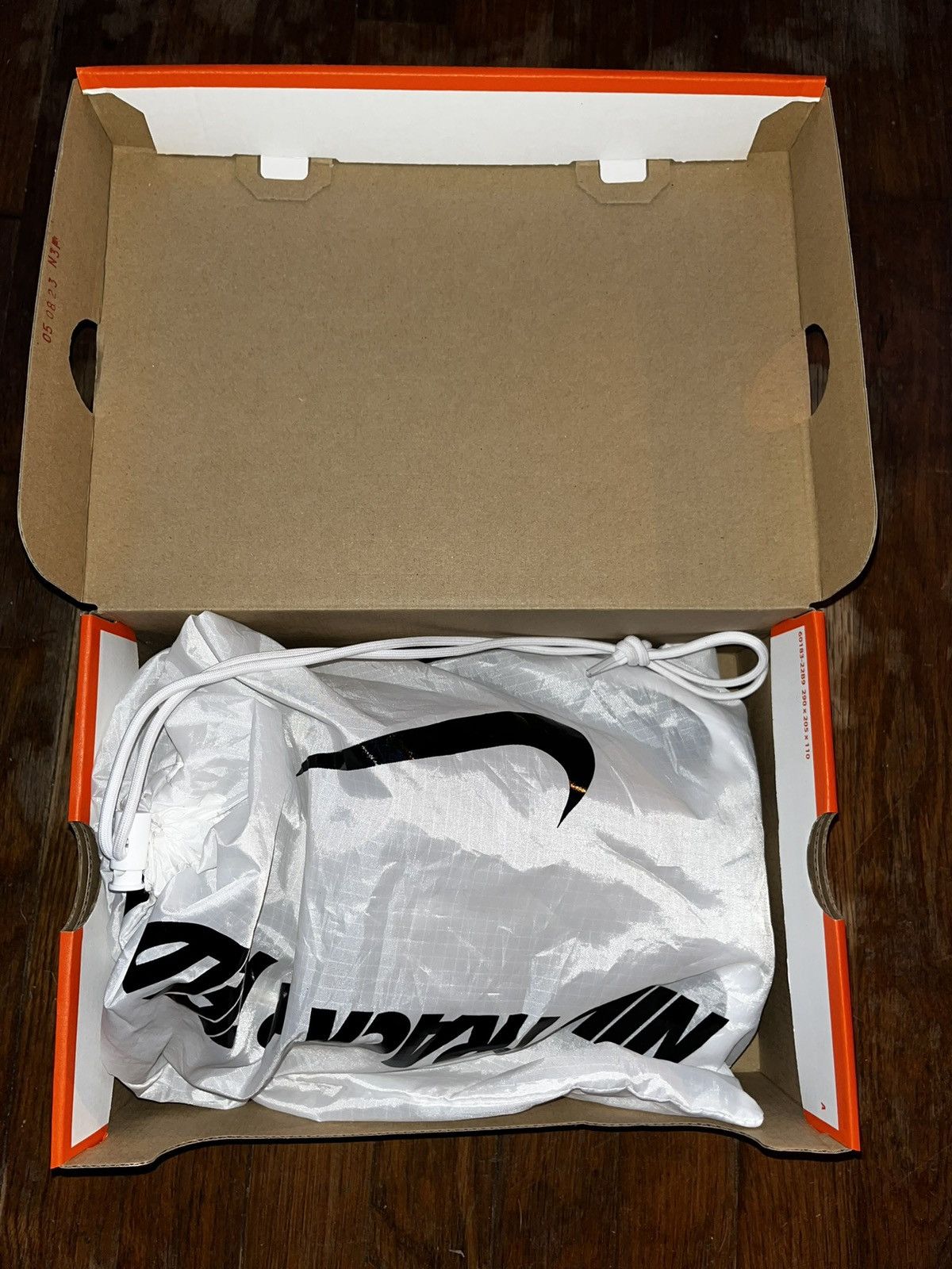 Nike White Nike track and field cleats Size US 9.5 / EU 42-43 - 3 Thumbnail