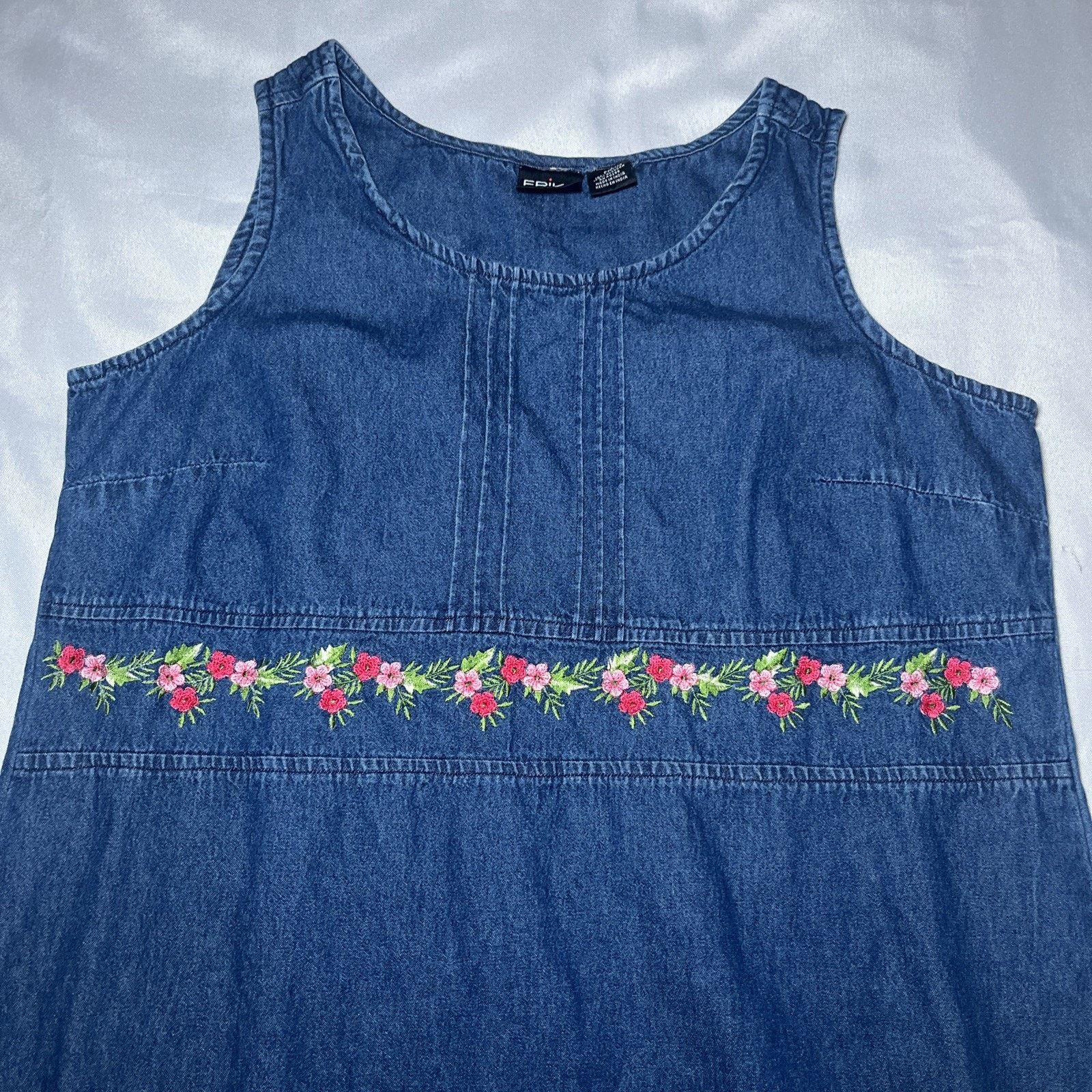 Other VTG Erika Floral Embroidered Denim Dress Midi Maxi Size PM Size M / US 6-8 / IT 42-44 - 2 Thumbnail