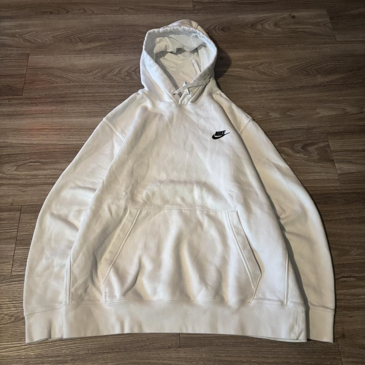 Nike Crazy Vintage Y2K/2000s White Nike Streetwear Essential Pullover Hoodie! Size XL Size US XL / EU 56 / 4 - 1 Thumbnail