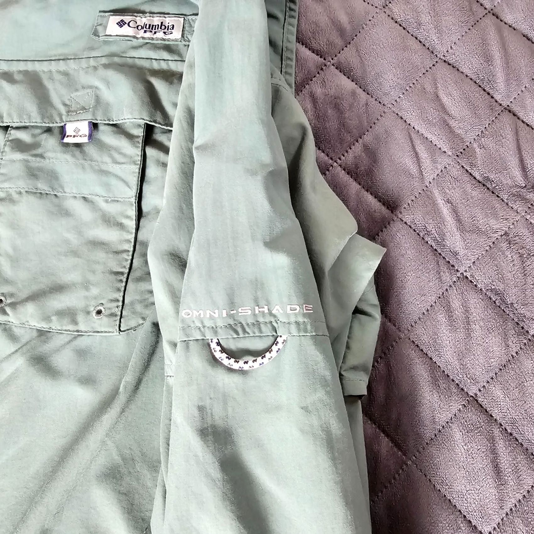 Vintage Columbia Shirt Men Large Green PFG Relaxed Fit Button-Up Long Sleeve UPF All Seasons Pockets Nylon Omni Shade Fish Pattern Logo Size US L / EU 52-54 / 3 - 4 Thumbnail