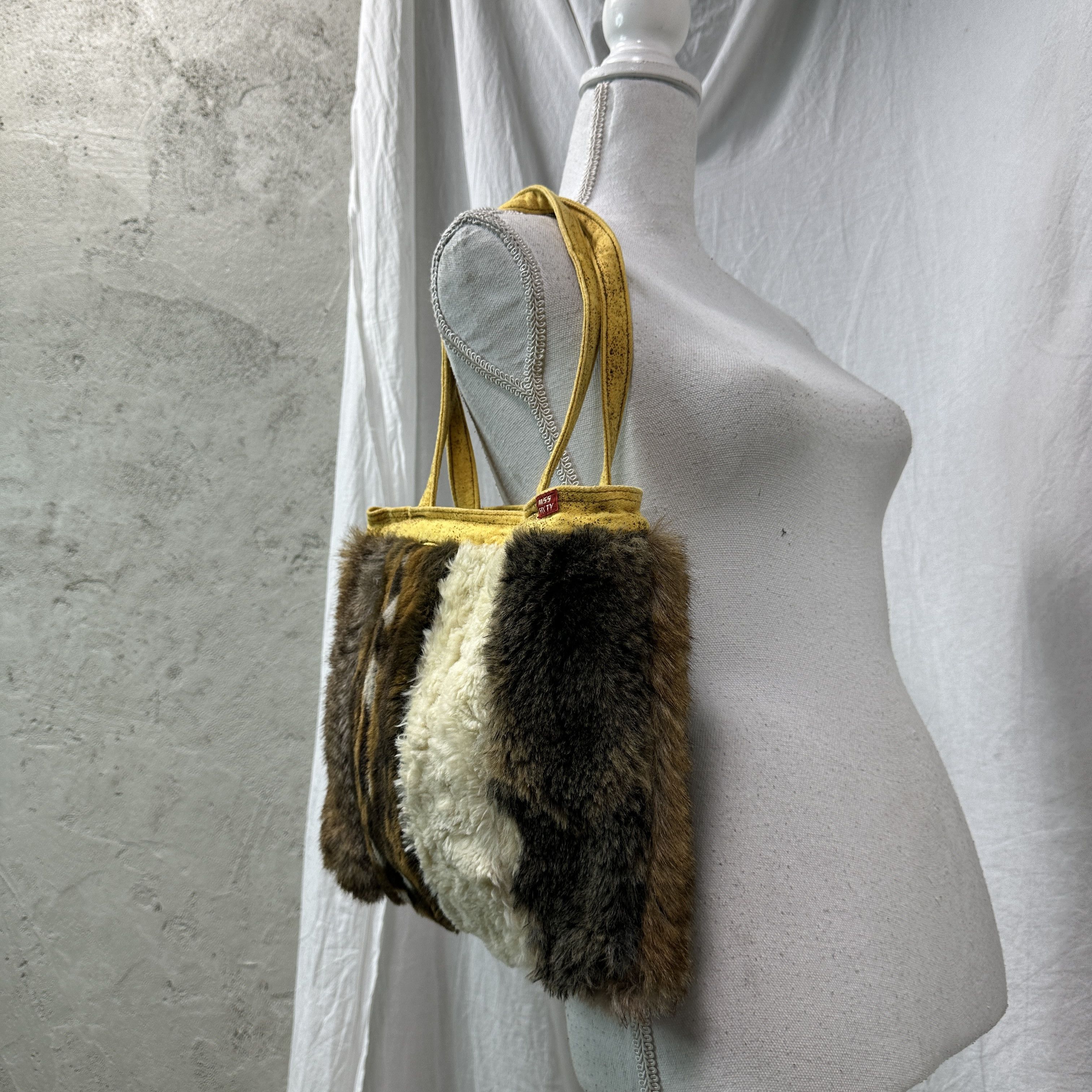 Miss Sixty Vintage Avant Garde Fur Miss Sixty Bag 00s Size ONE SIZE - 2 Thumbnail
