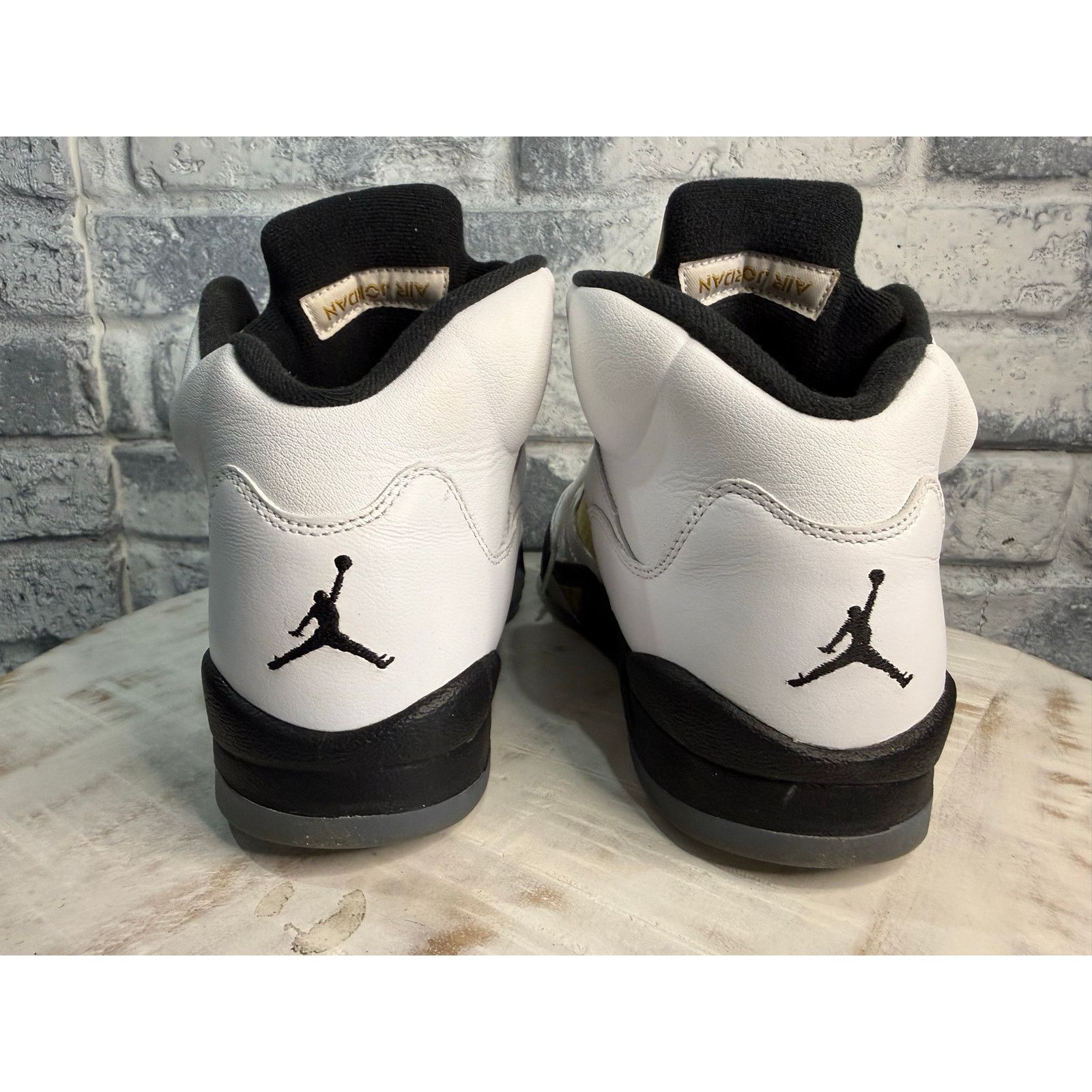 Jordan Brand Jordan 5 Retro Olympics Size 7 Size US 7 / EU 40 - 4 Thumbnail