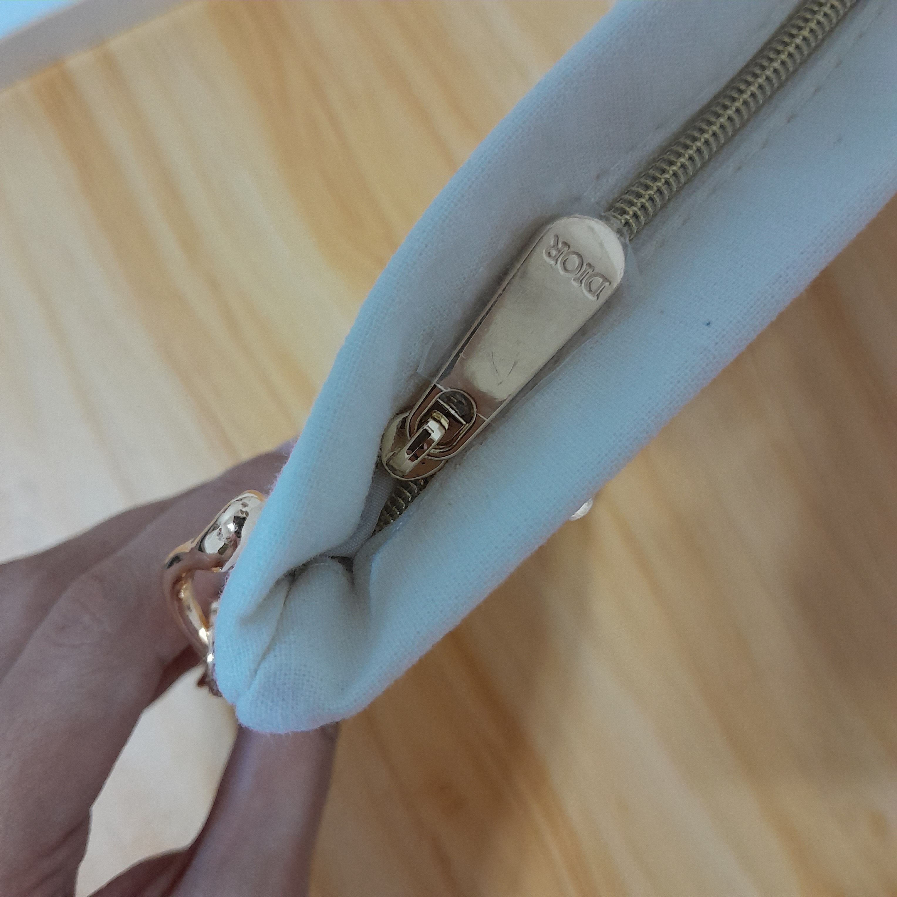 Dior Dior White Canvas Make-Up Bag with added Sling Size ONE SIZE - 5 Thumbnail