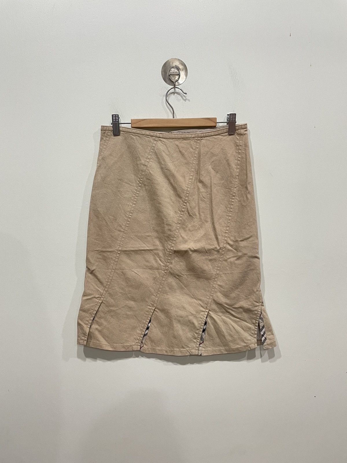 Burberry Burberry High Rise Skirt Size 26" / US 2 / IT 38 - 1 Thumbnail