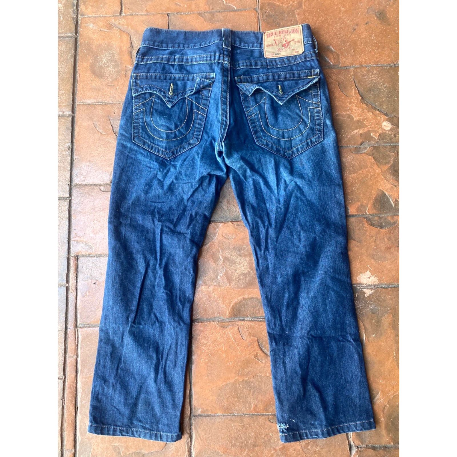 True Religion VINTAGE True Religion Ricky Flap Pocket Dark Wash Jeans Mens 31x27 Made In USA Denim Blue Regular 31 34 USA World Tour Ricky Men Jeans Size US 31 - 3 Thumbnail