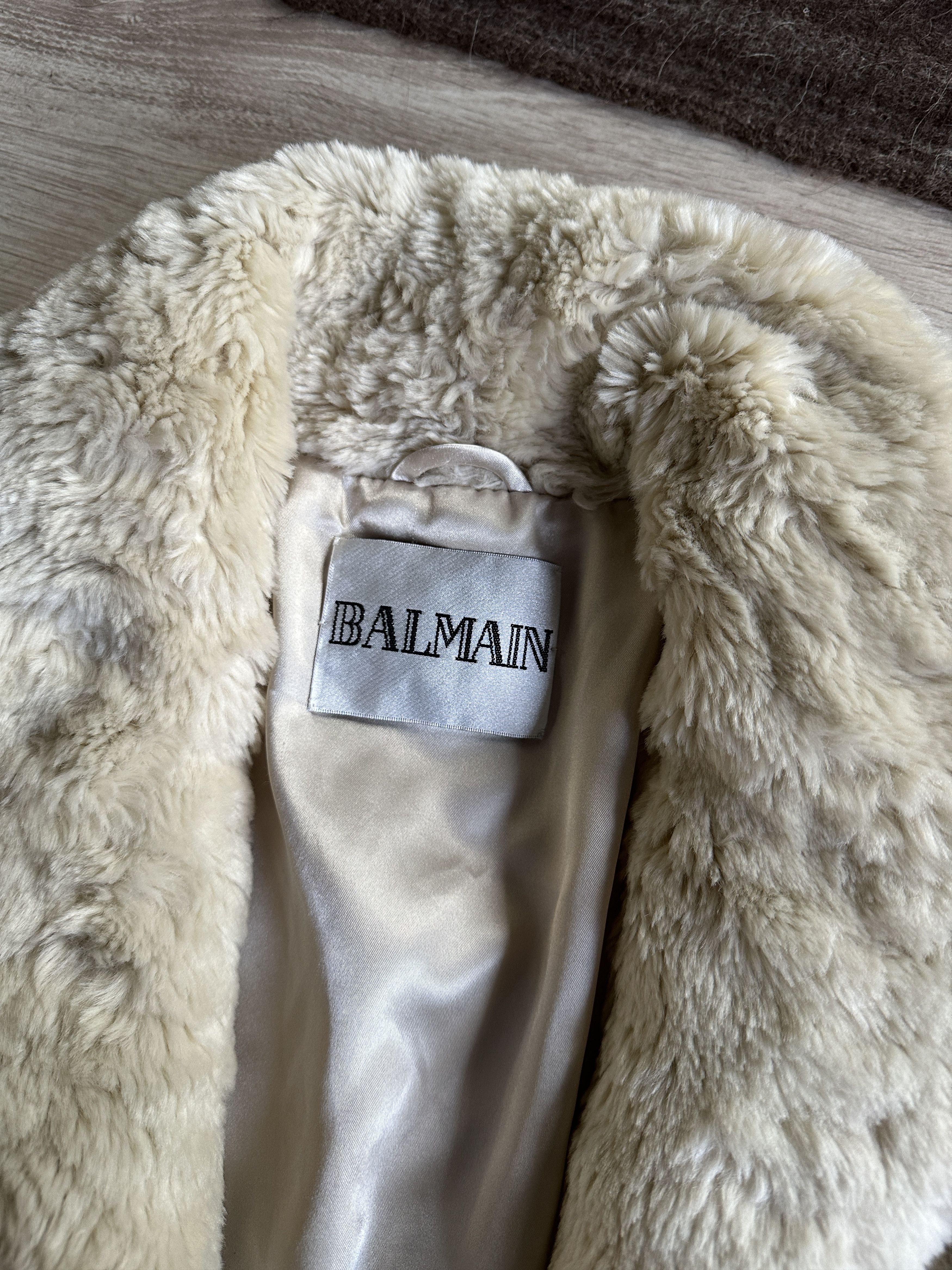 Balmain Balmain Vintage y2k Faux Fur Cropped Coat 7900AC Size S / US 4 / IT 40 - 2 Thumbnail