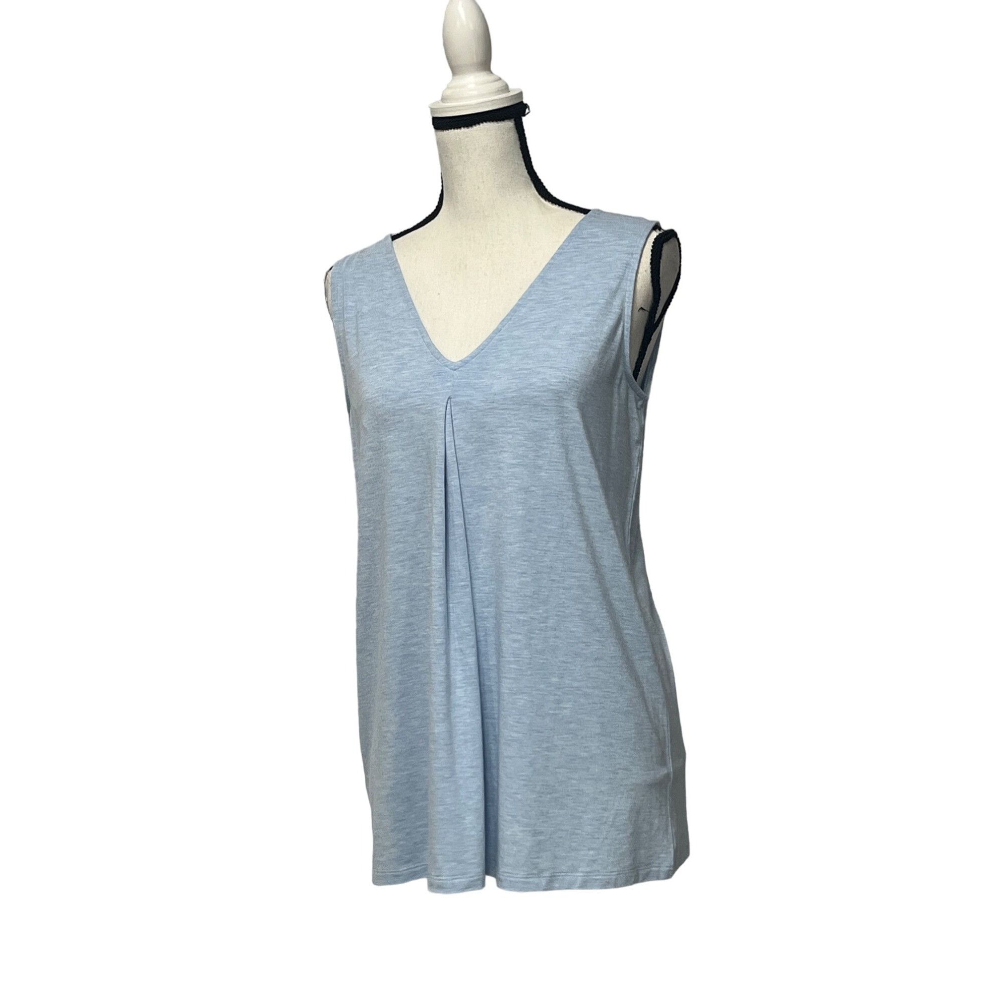 Tommy Bahama Tommy Bahama Kauai Jersey Double-V Tank Top, Light Blue Heat Size XS / US 0-2 / IT 36-38 - 11 Thumbnail