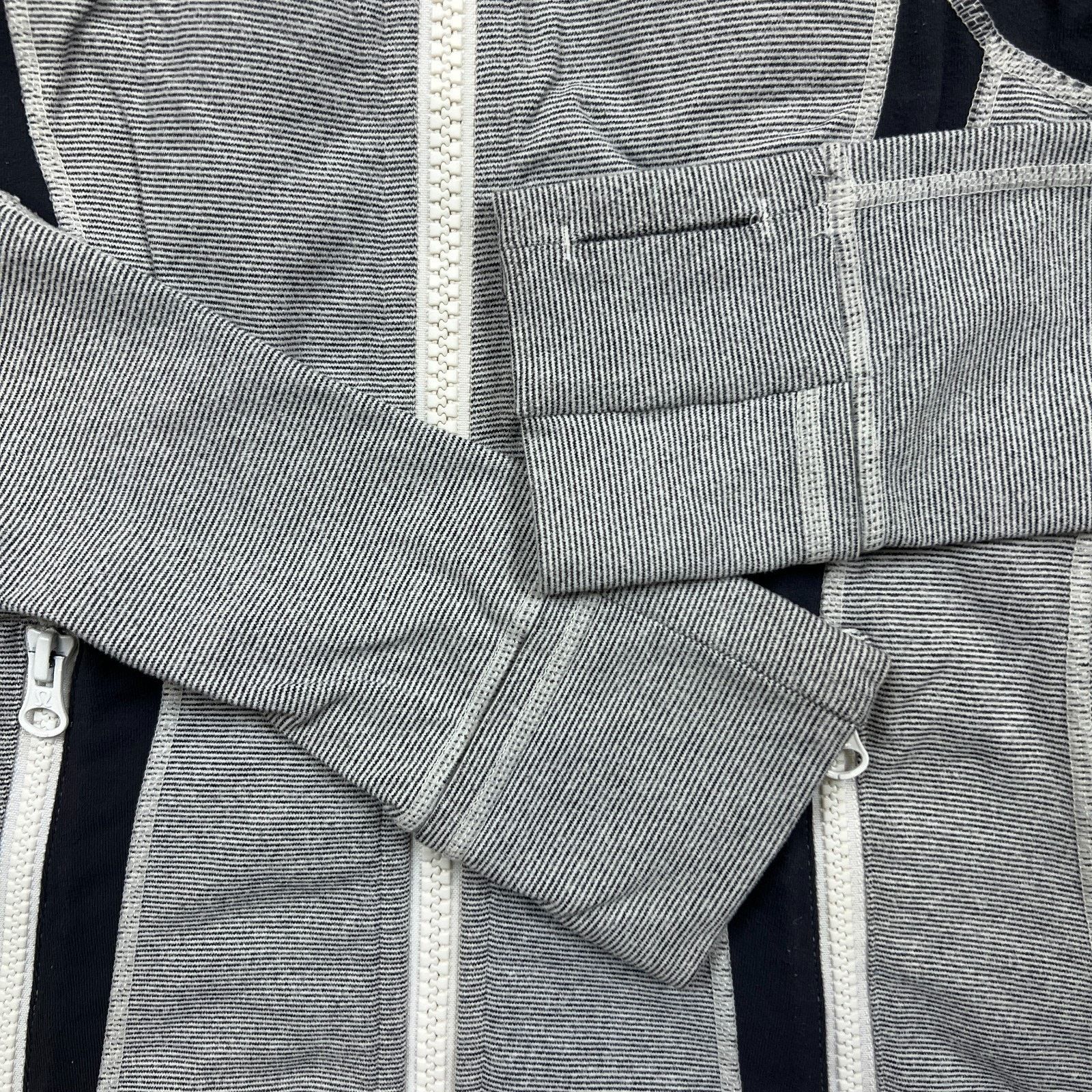 Lululemon Lululemon Define Jacket Full Zip Sports Track Suit Top Size XS / US 0-2 / IT 36-38 - 4 Thumbnail