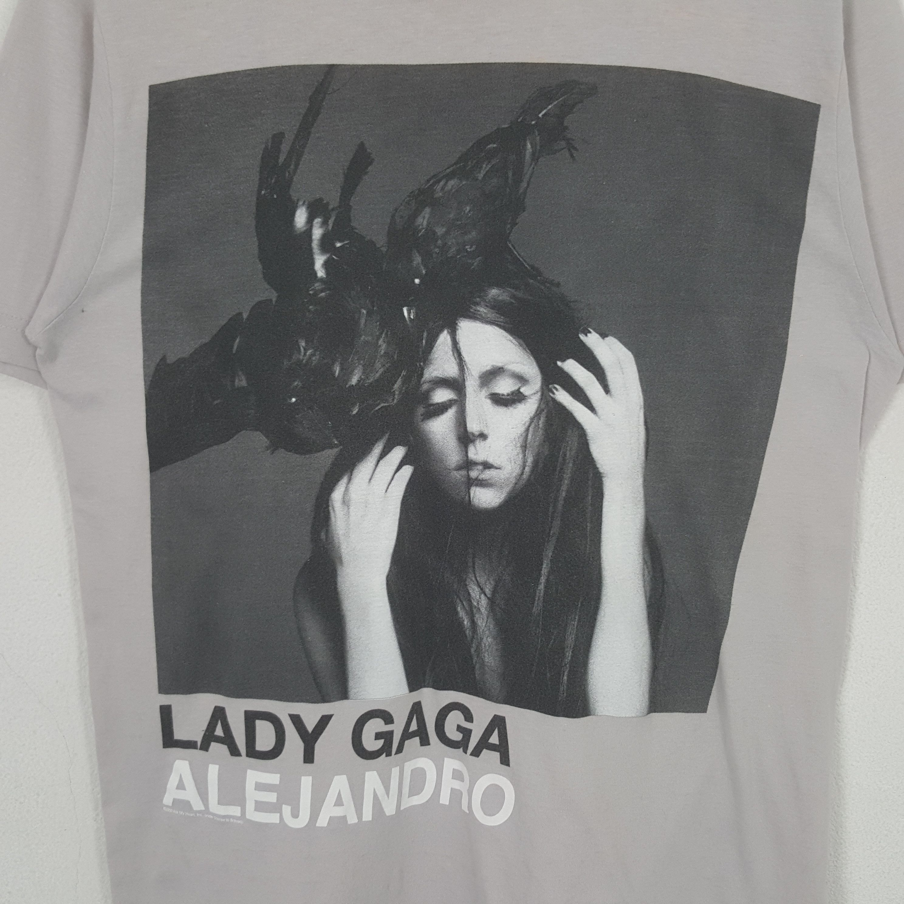 Band Tees Vintage Lady Gaga Alejandro Singer Tour Tshirt RR28 Size US M / EU 48-50 / 2 - 2 Thumbnail