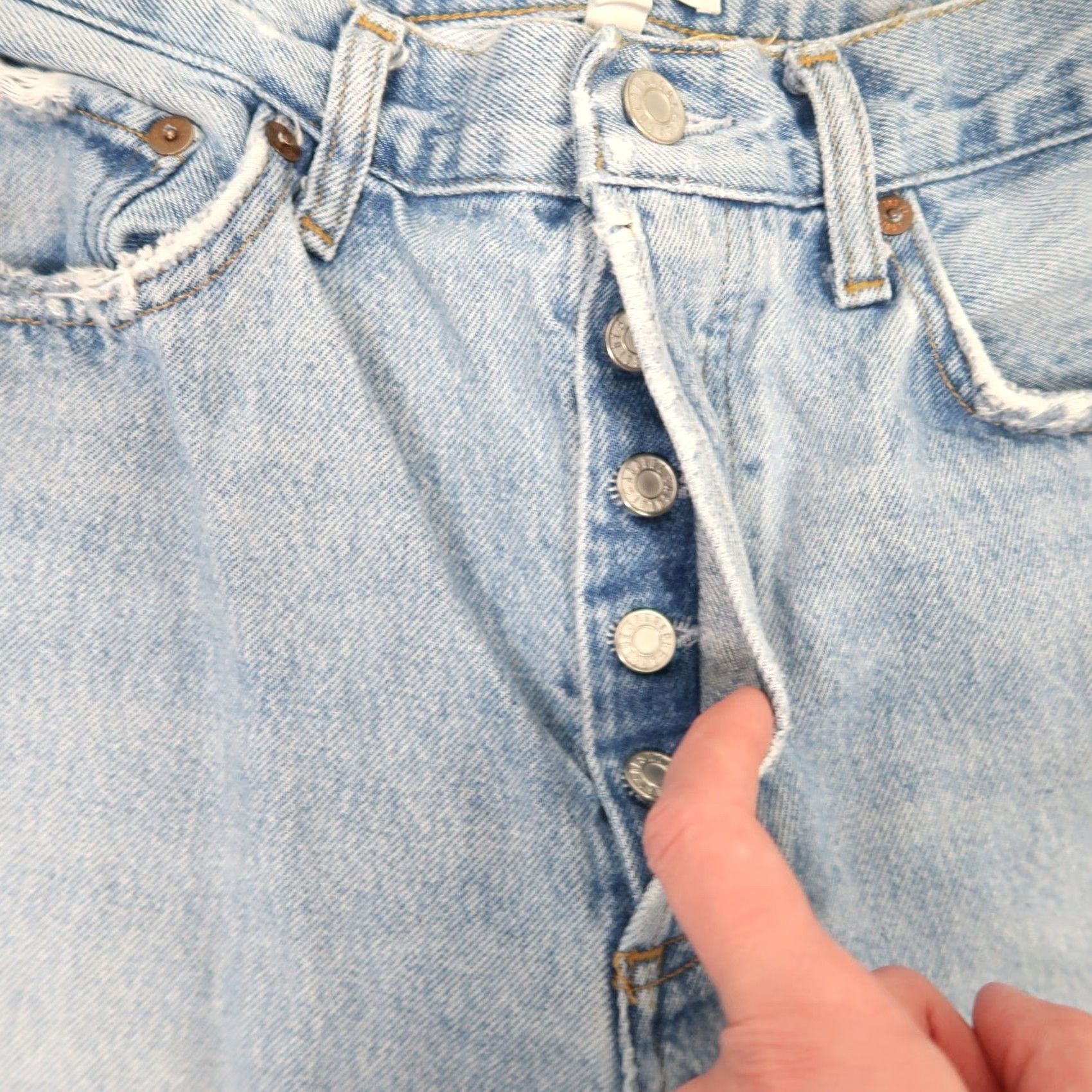Agolde AGOLDE Jeans Light Wash Blue Denim Ripped Knee Straight Leg 25 Womens High Rise Button Fly Modern Clean Straight Size 42" / US 20 - 6 Thumbnail