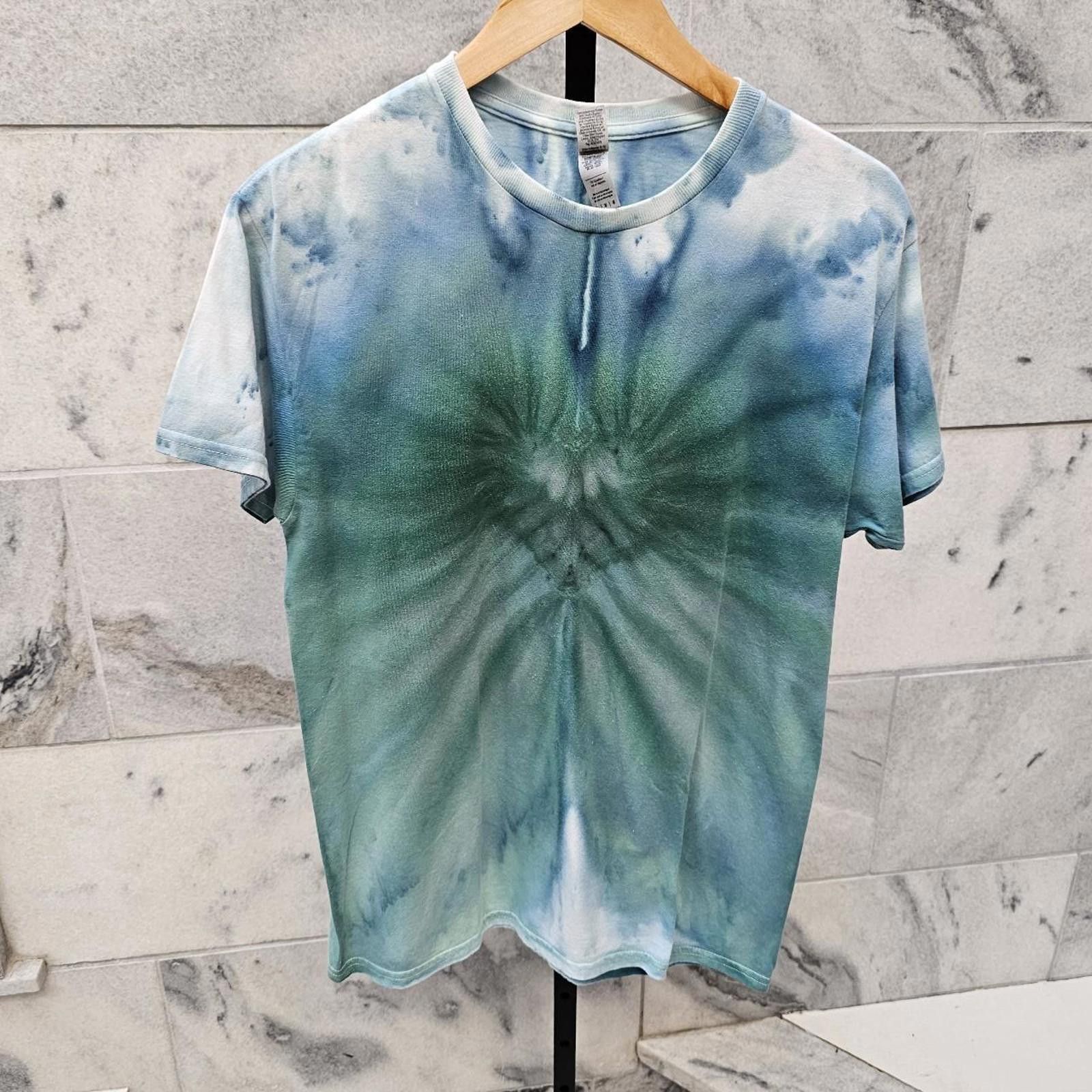 Other Handmade Tie-Dye Whilte Blue and Green T-shirt Size US M / EU 48-50 / 2 - 3 Thumbnail
