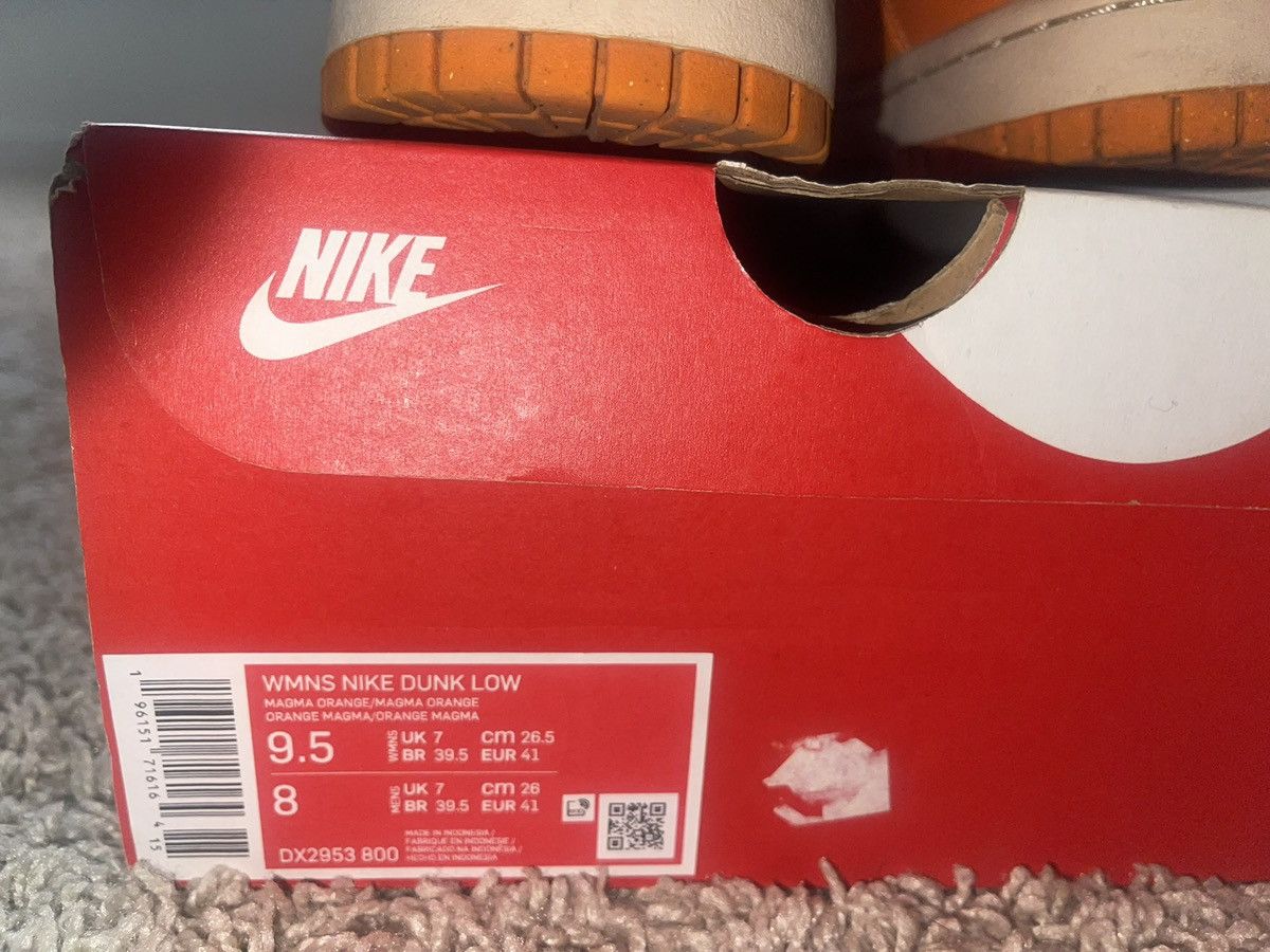 Nike WMNS NIKE DUNK LOW MAGMA Size US 9.5 / IT 39.5 - 7 Thumbnail