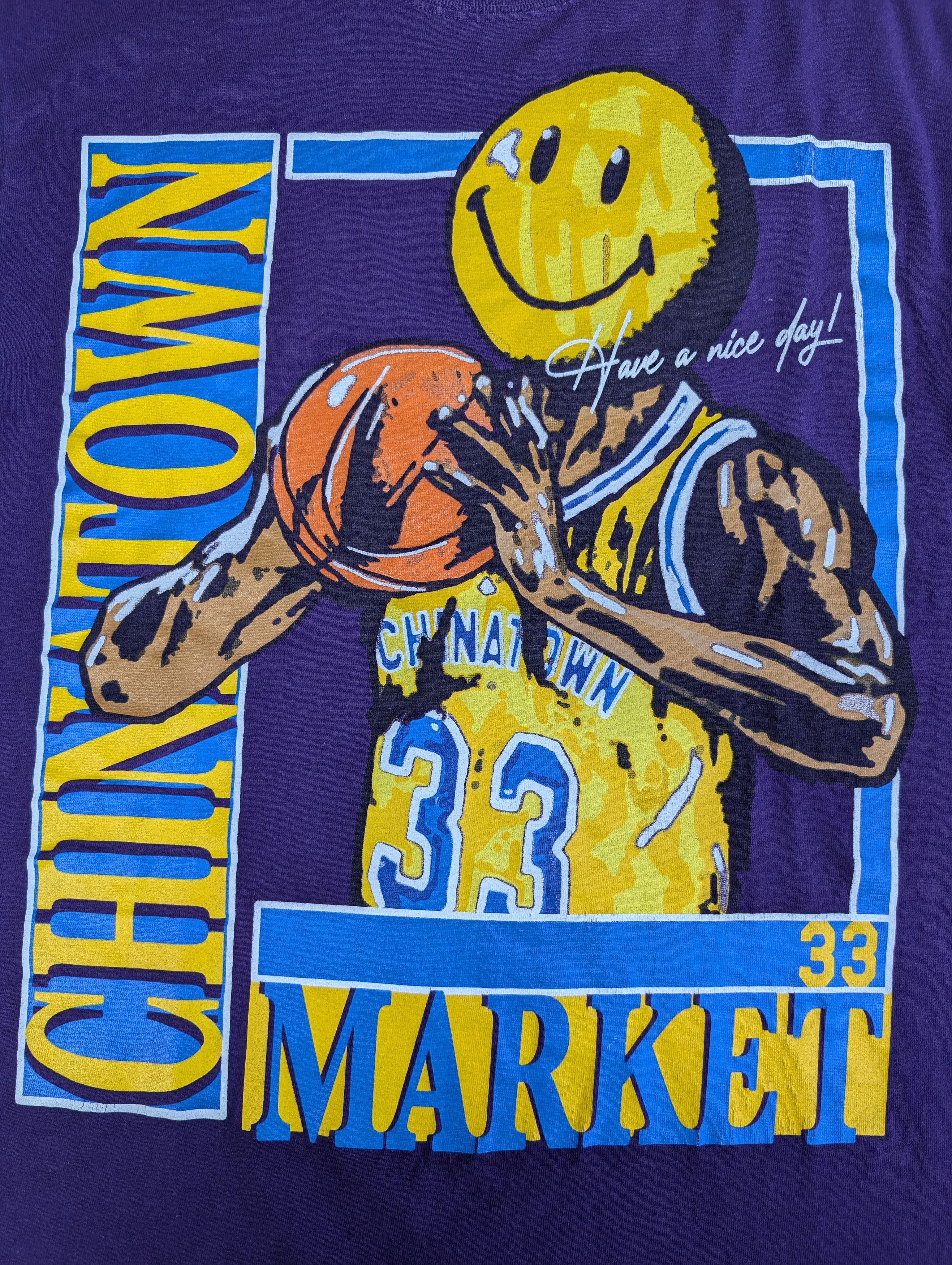 Market × Vintage 00s Chinatown Market Smiley Basketball graphic t shirt sz M Size US M / EU 48-50 / 2 - 3 Thumbnail