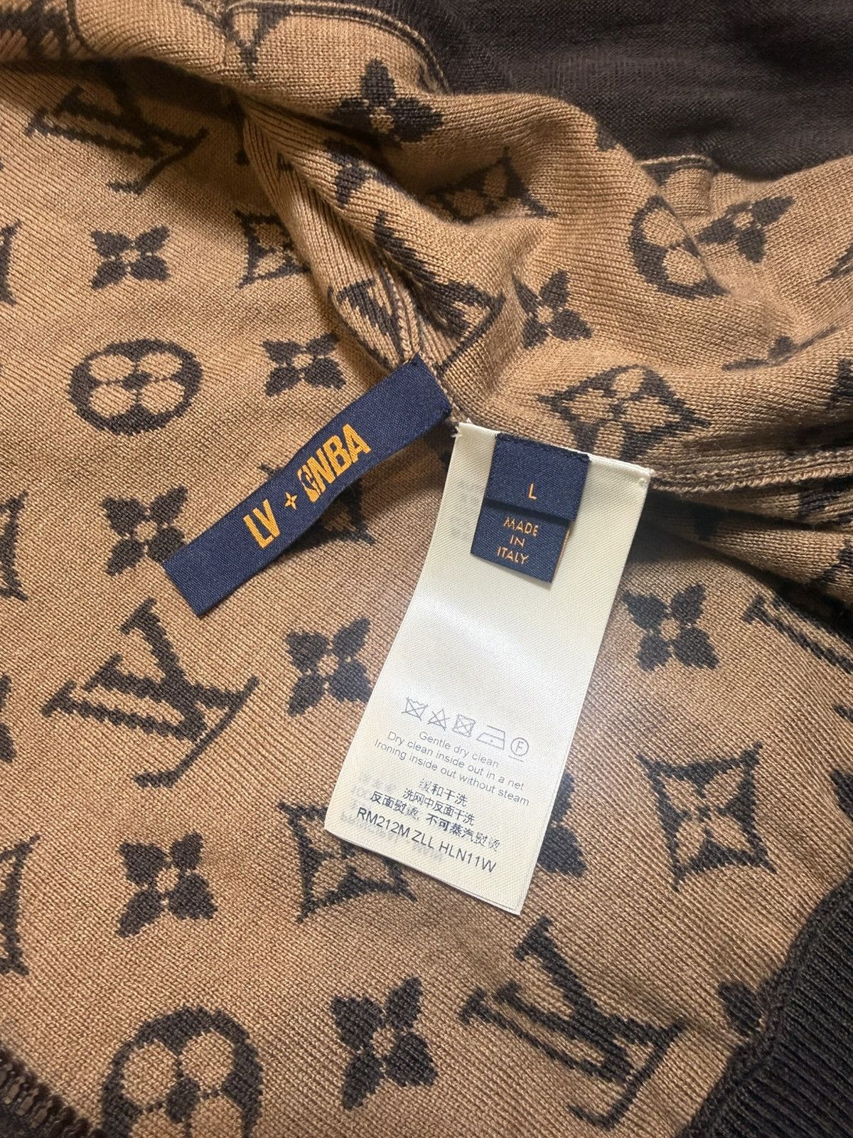 Louis Vuitton × NBA Louis Vuitton x NBA Graphic Blouson Sweater size Large Size US L / EU 52-54 / 3 - 9 Thumbnail