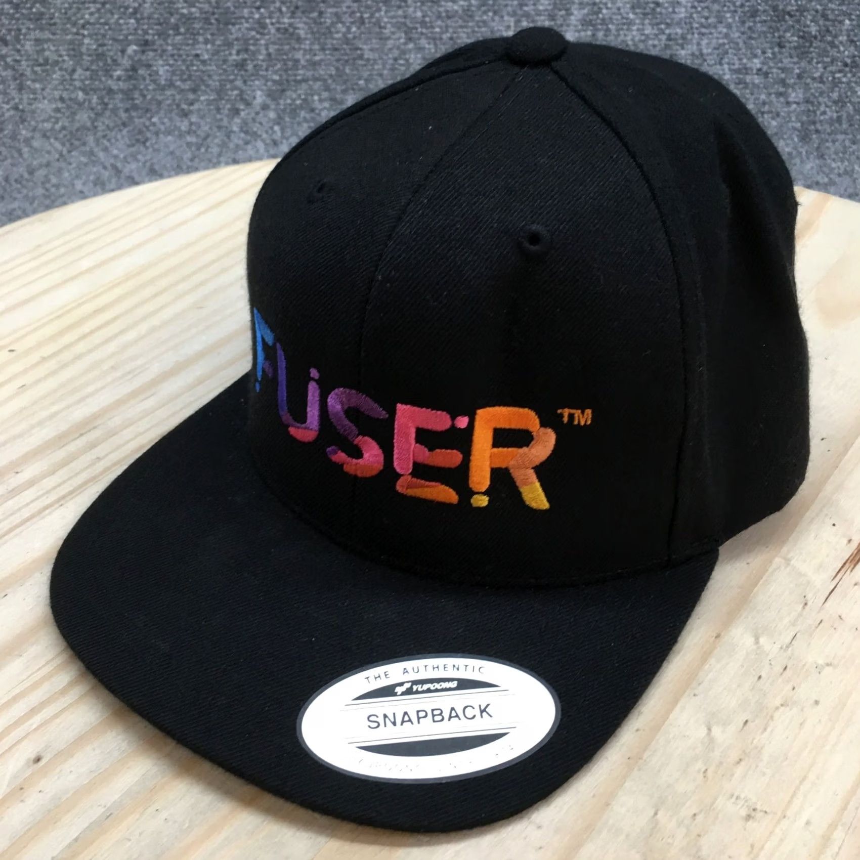 Vintage Fusser Rainbow Snapback Cap Hat Mens One Size Black Adjustable Flat Brim Yupoong Size ONE SIZE - 2 Thumbnail
