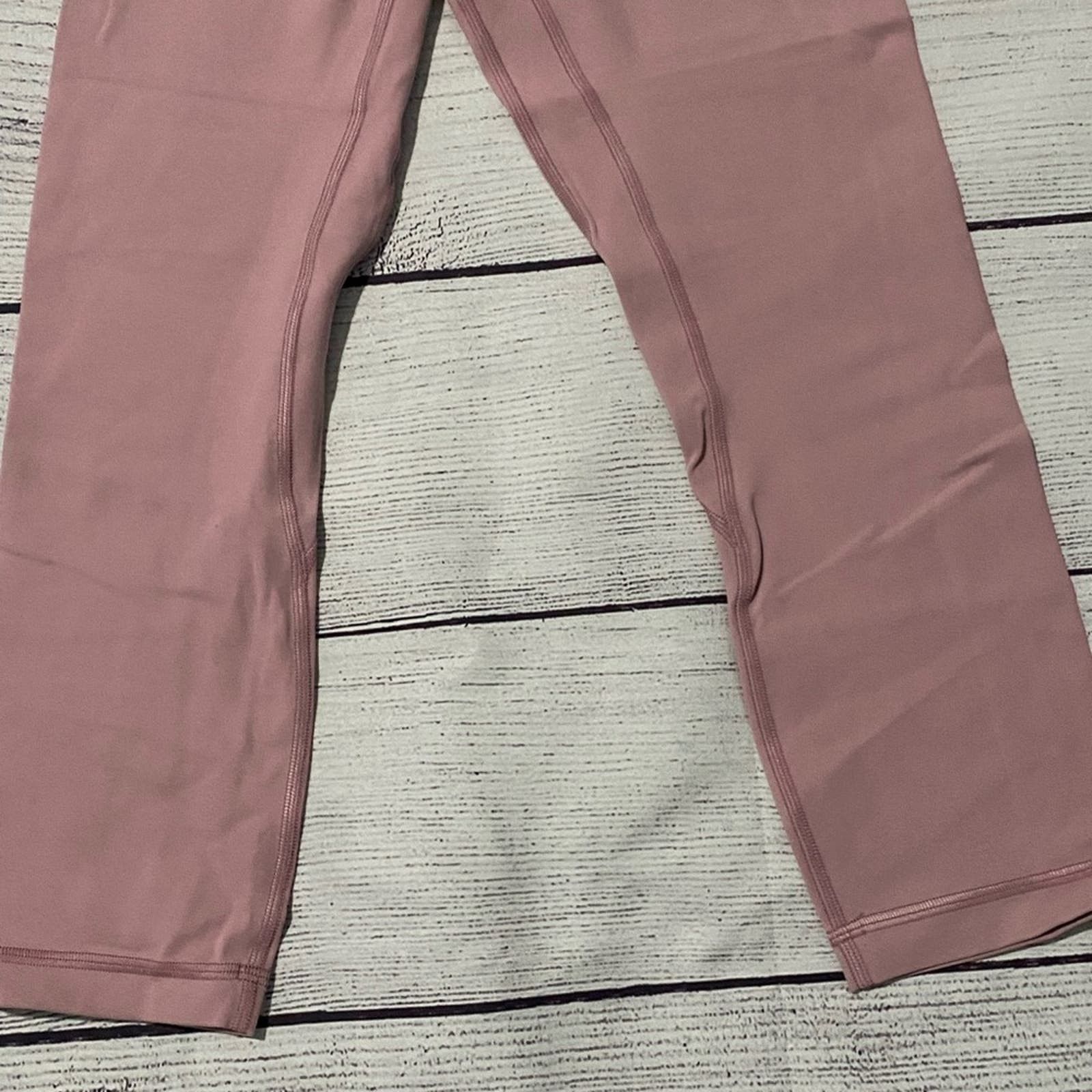 Lululemon 🚨New🚨 cross waist Lululemon Align Crop 21" *Cross Waist Size 22" - 8 Thumbnail