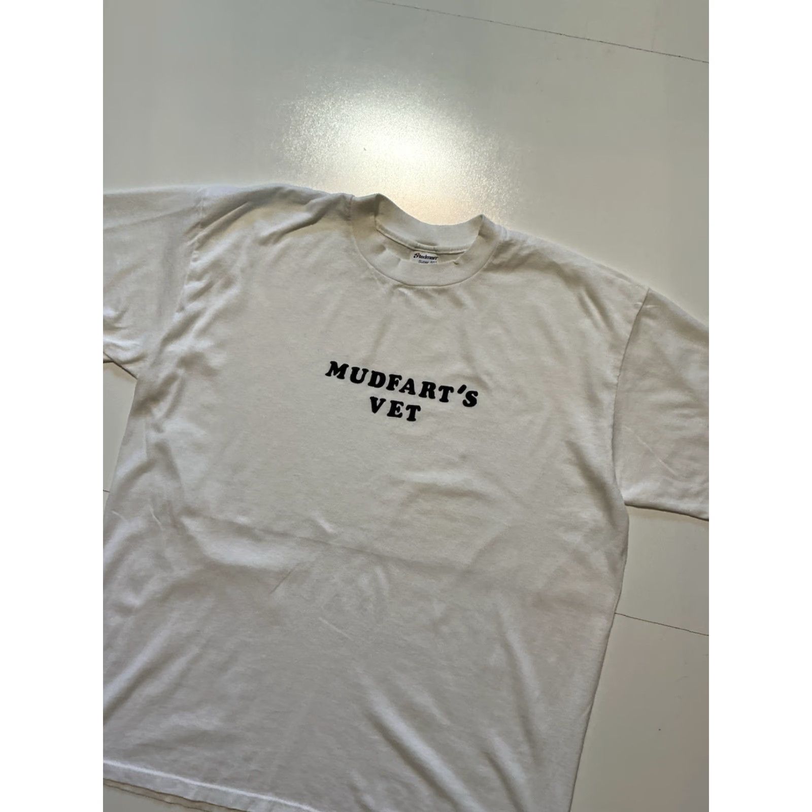 FELT VINTAGE Stedman Super 50 Mudfarts Vet Felt Letter 50/50 White T-Shirt XL Womens Mens Girls Boys Size US XL / EU 56 / 4 - 4 Thumbnail
