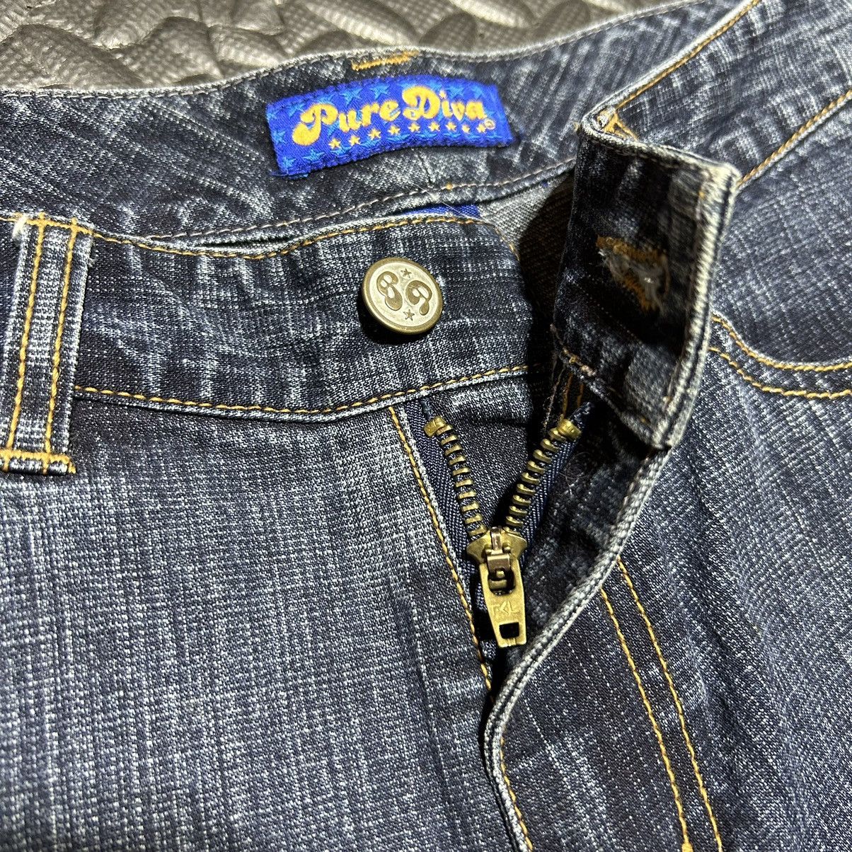 Designer × Vintage Pure Diva Jeans Straight Leg Low Rise Women’s Size 3 Juniors Size 26" / US 2 / IT 38 - 2 Thumbnail