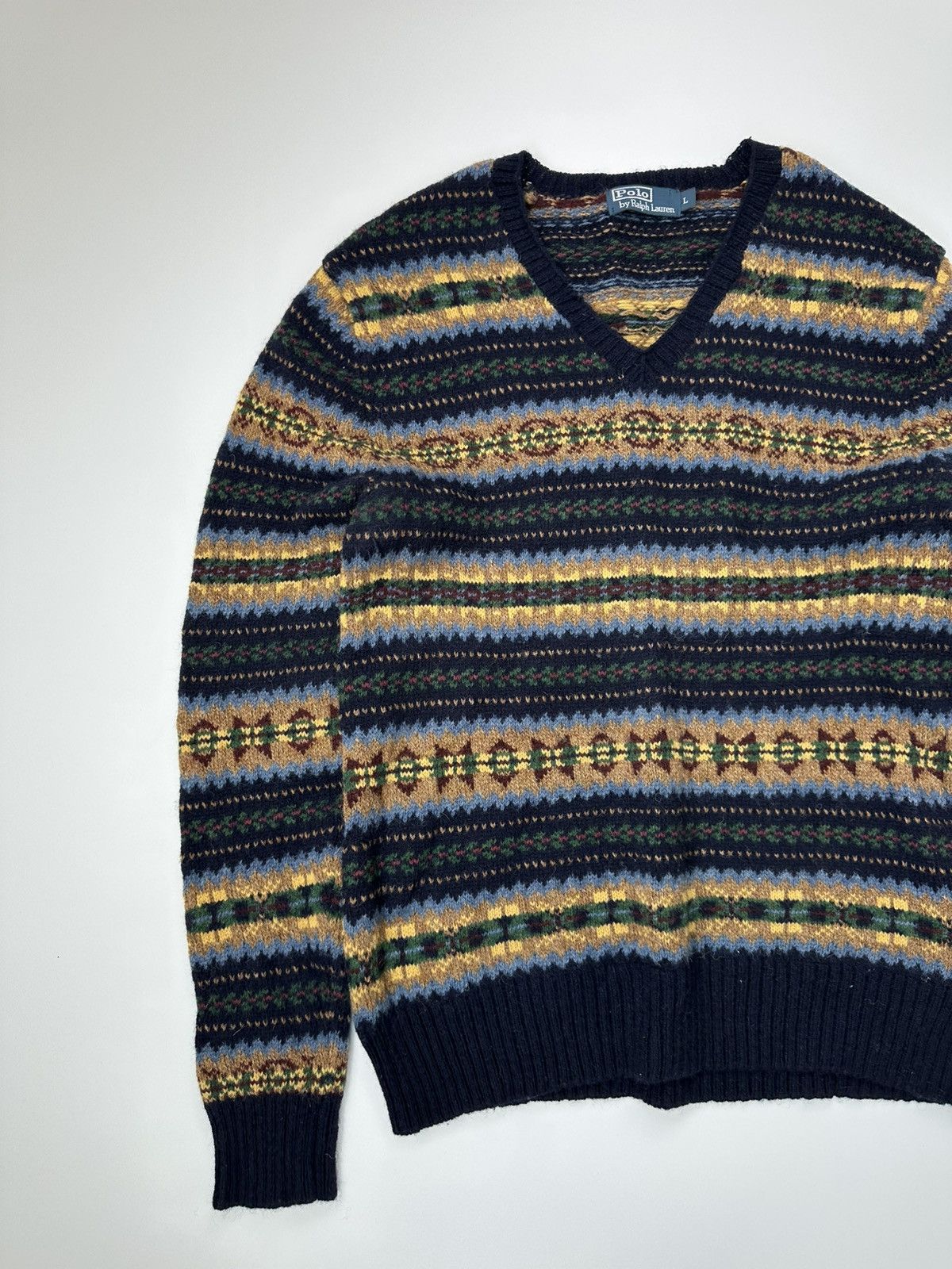 Polo Ralph Lauren Polo Ralph Lauren Wool Sweater V-Neck Fair Isle Size US L / EU 52-54 / 3 - 3 Thumbnail