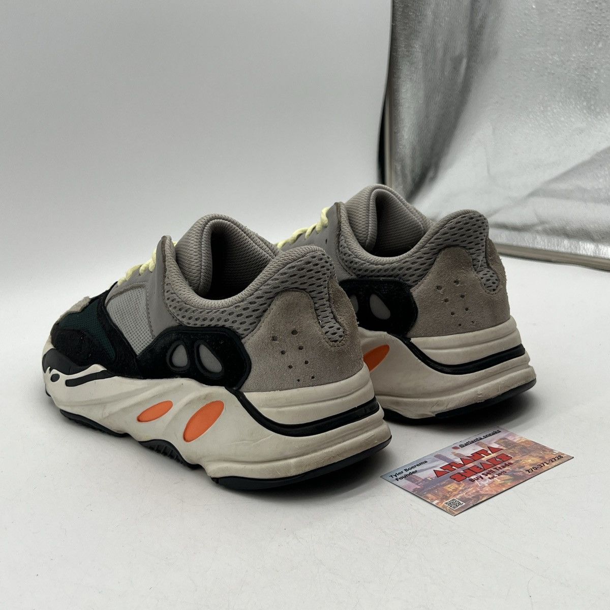 Adidas Yeezy boost 700 wave runner Size US 9.5 / EU 42-43 - 4 Thumbnail