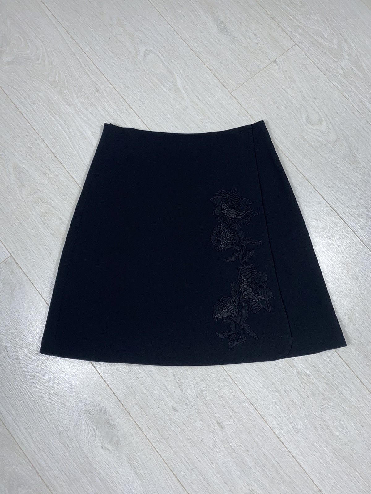 Max Mara × Vintage Max Mara Studio mini skirt Size 27" / US 4 / IT 40 - 3 Thumbnail