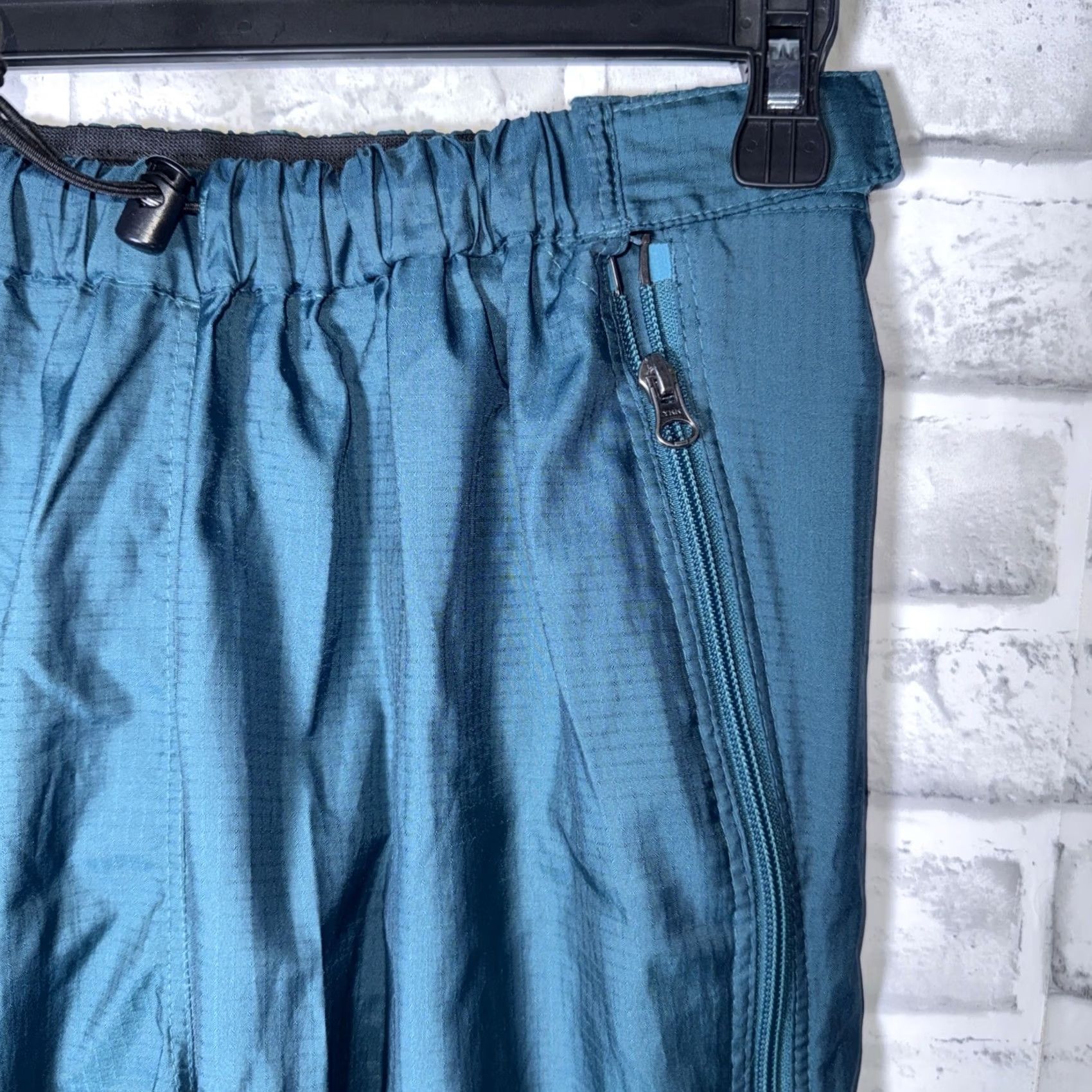 Patagonia VTG Patagonia Nylon Rain Wind Pants Unisex Adults 28 Teal Chino 28x33 Mens Womens Size US 28 / EU 44 - 2 Thumbnail