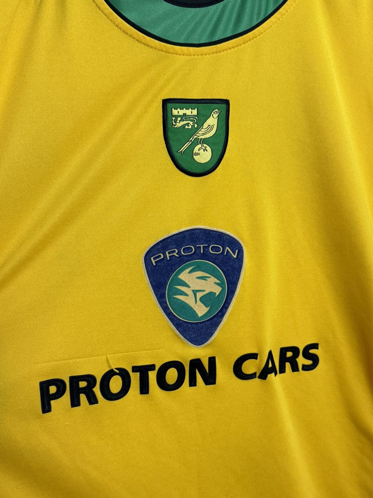 Other Norwich City 05/06 Home Football Jersey Size US M / EU 48-50 / 2 - 3 Thumbnail