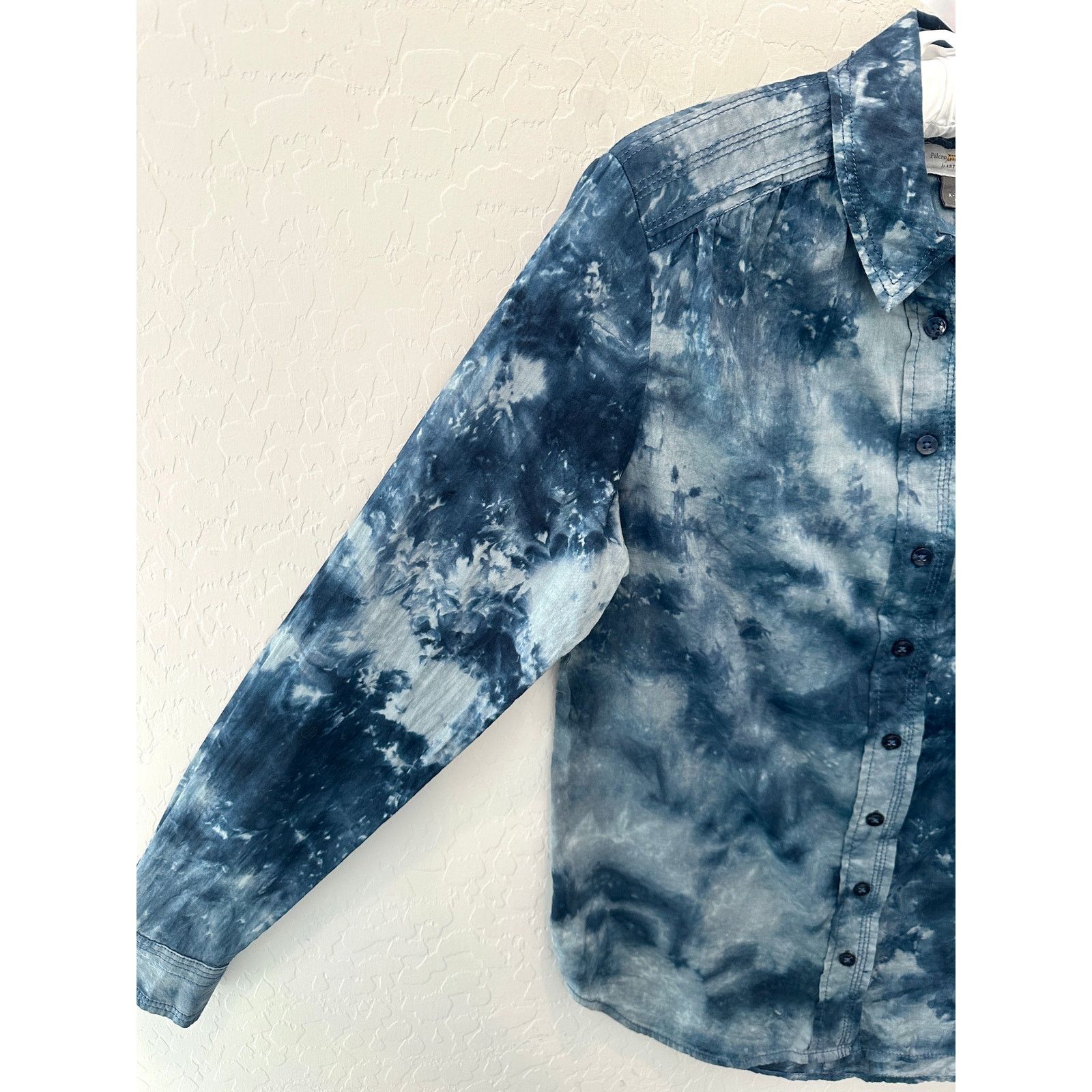 Anthropologie ANTHROPOLOGIE Cate Classic Blue Tie Dye Button Down Shirt Size XS / US 0-2 / IT 36-38 - 3 Thumbnail