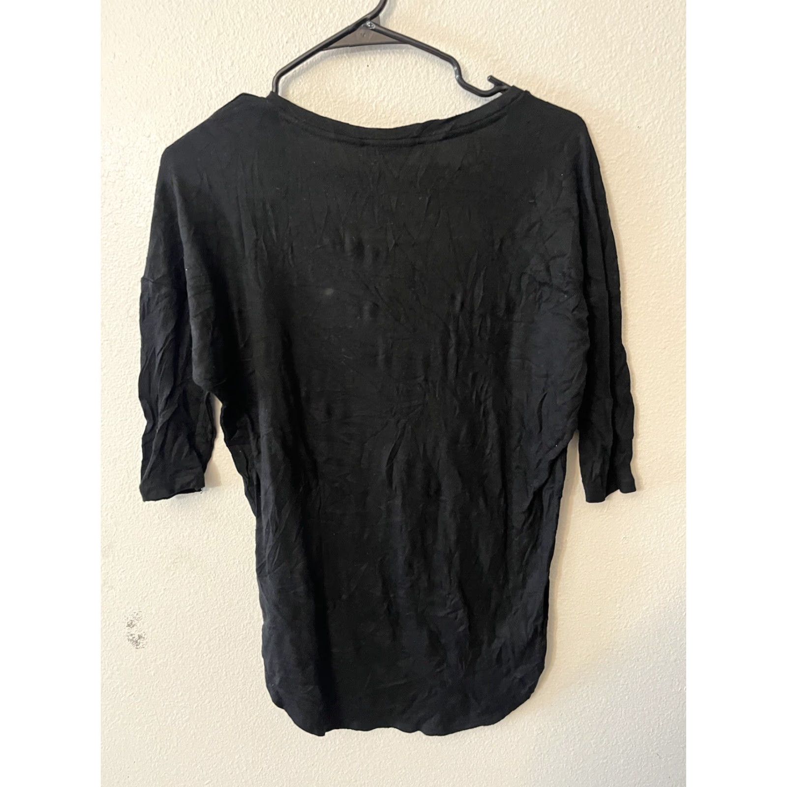 Express Express Womens T-Shirt XS Black Solid V-Neck Short Sleeve Size XS / US 0-2 / IT 36-38 - 3 Thumbnail