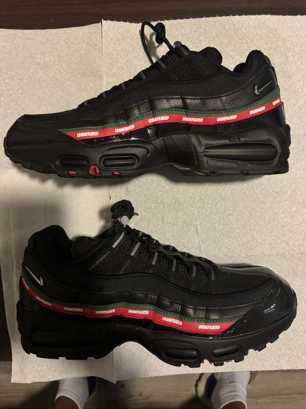 Nike × Undefeated Nike Air Max 95 SP Undefeated Black Size US 12 / EU 45 - 4 Thumbnail