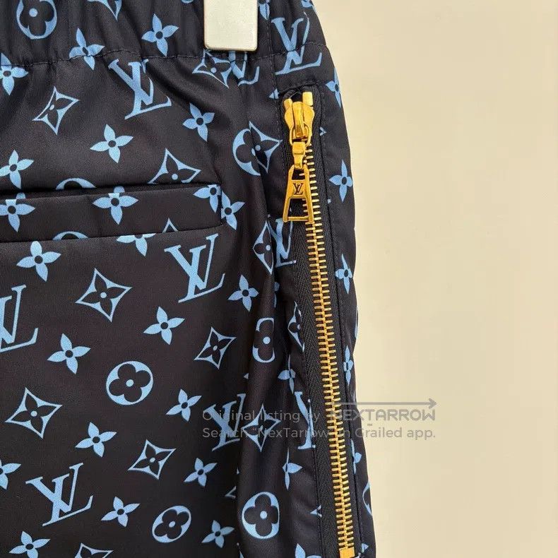 Louis Vuitton Louis Vuitton Sports pants with presbyopia full of logo pa Size US 34 / EU 50 - 3 Thumbnail