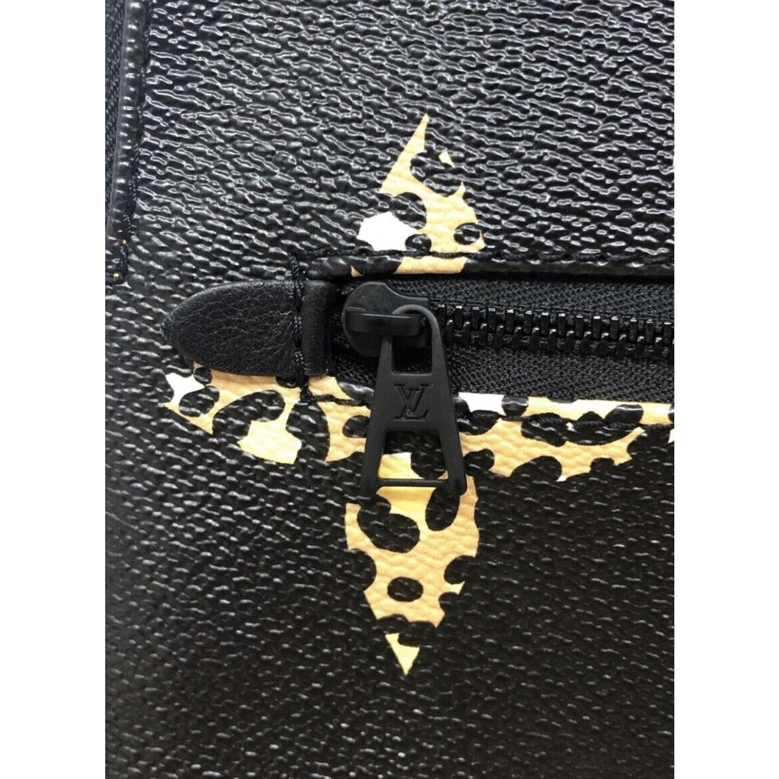 Louis Vuitton Louis Vuitton Jungle Monogram Palm Springs PM Backpack Size ONE SIZE - 9 Thumbnail