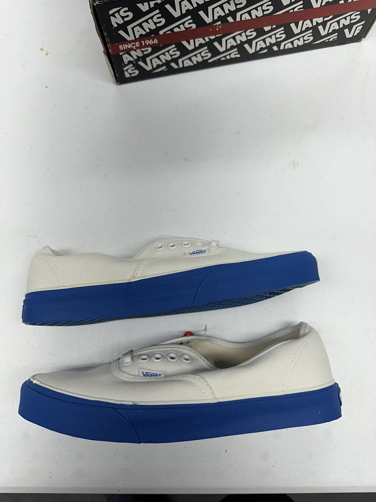 Vans Vans True White/Blue Tape size 9 Size US 9 / EU 42 - 2 Thumbnail