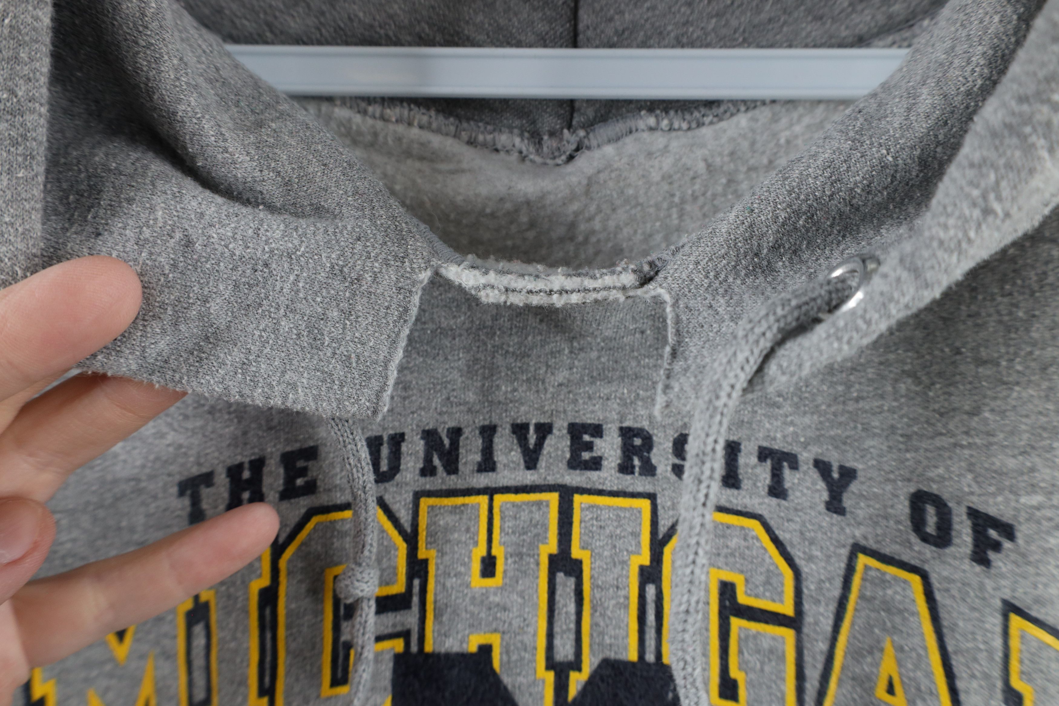 Vintage Vintage 90s Out University of Michigan Hoodie Sweatshirt Size US XXL / EU 58 / 5 - 5 Thumbnail