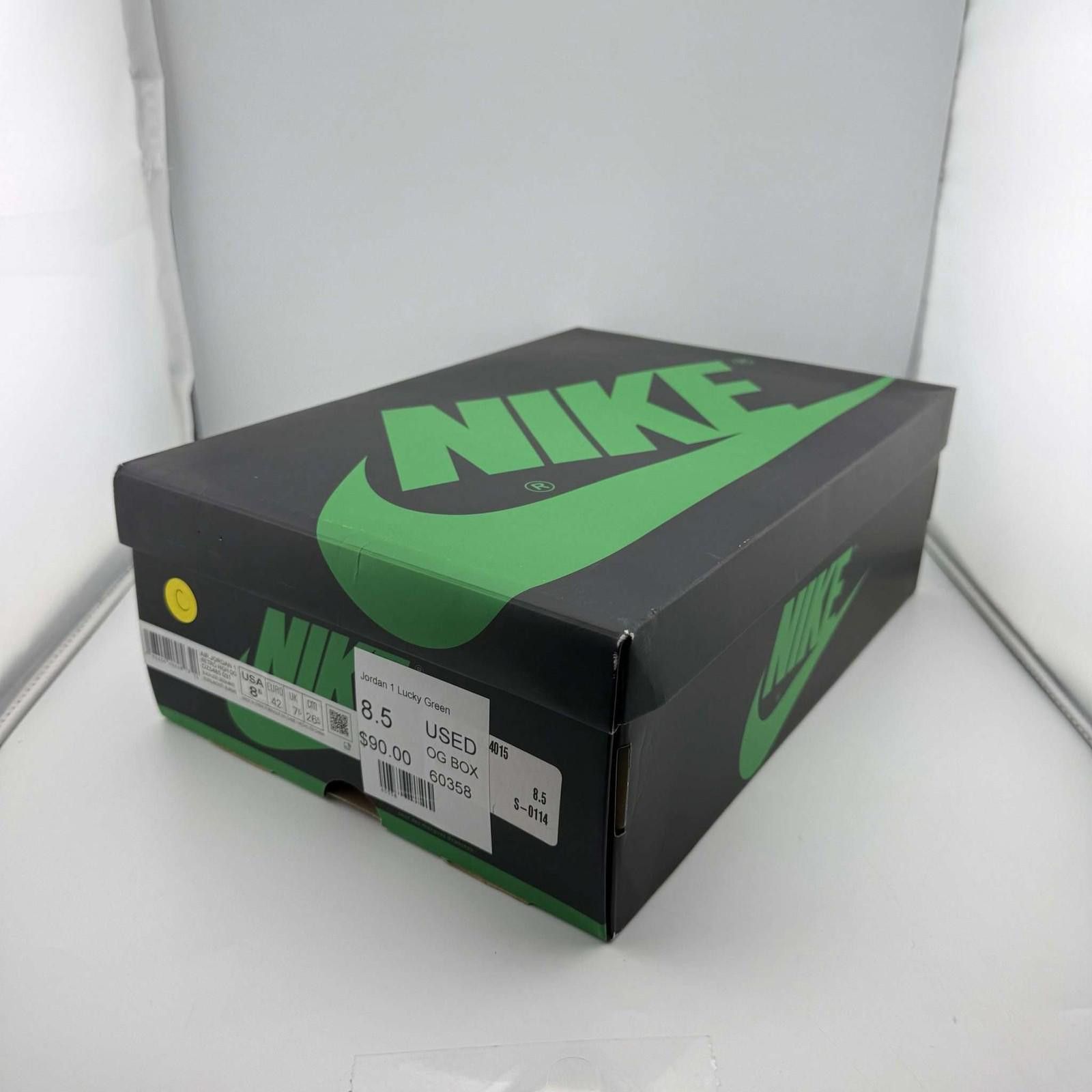 Nike Nike Air Jordan 1 Retro High Black/Green-White 8.5 Used Size US 8.5 / EU 41-42 - 7 Thumbnail