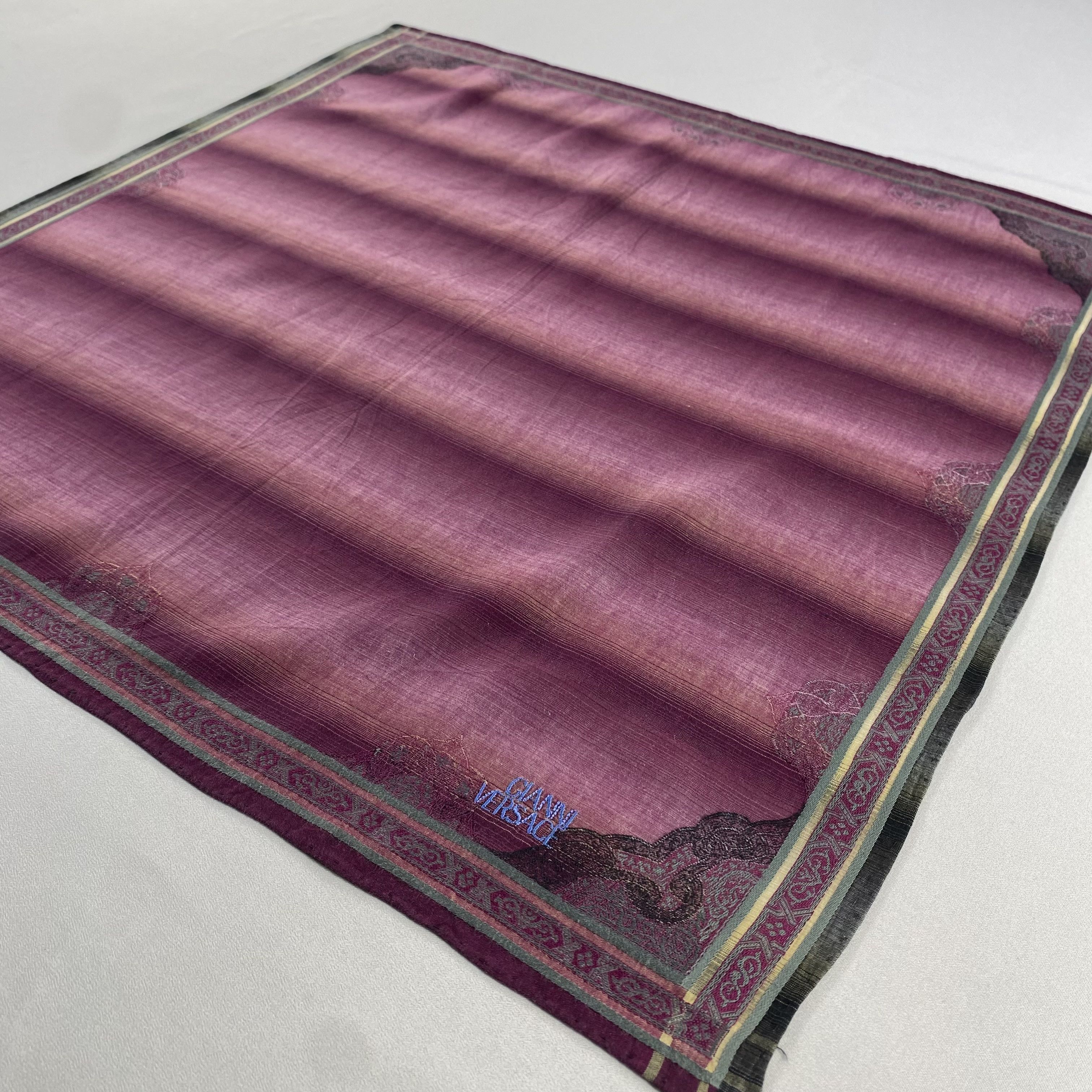Versace × Vintage Gianni Versace Handkerchief / Neckerchief / Bandana-P1877 Size ONE SIZE - 2 Thumbnail