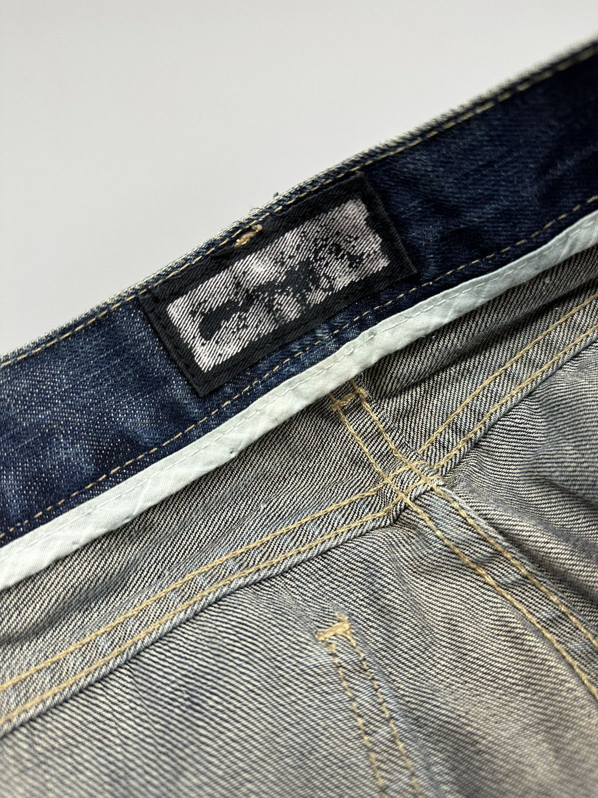 If Six Was Nine × Le Grande Bleu (L.G.B.) Distressed Japanese Brand Sashiko Patchwork Denim Size US 31 - 9 Thumbnail