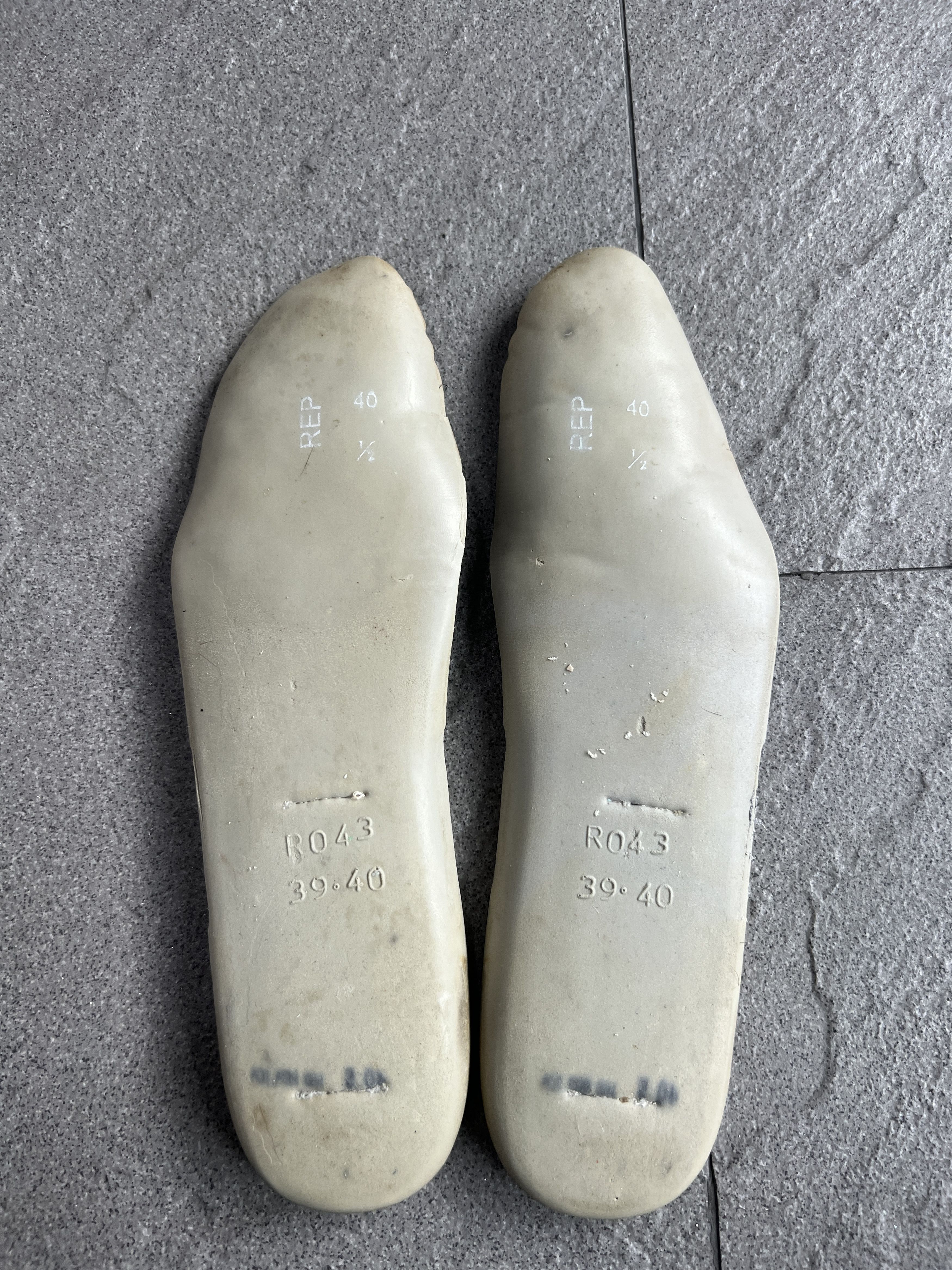 Maison Margiela Maison Margiela Replica Archive White Grey GAT 40.5 Size US 7.5 / EU 40-41 - 12 Thumbnail